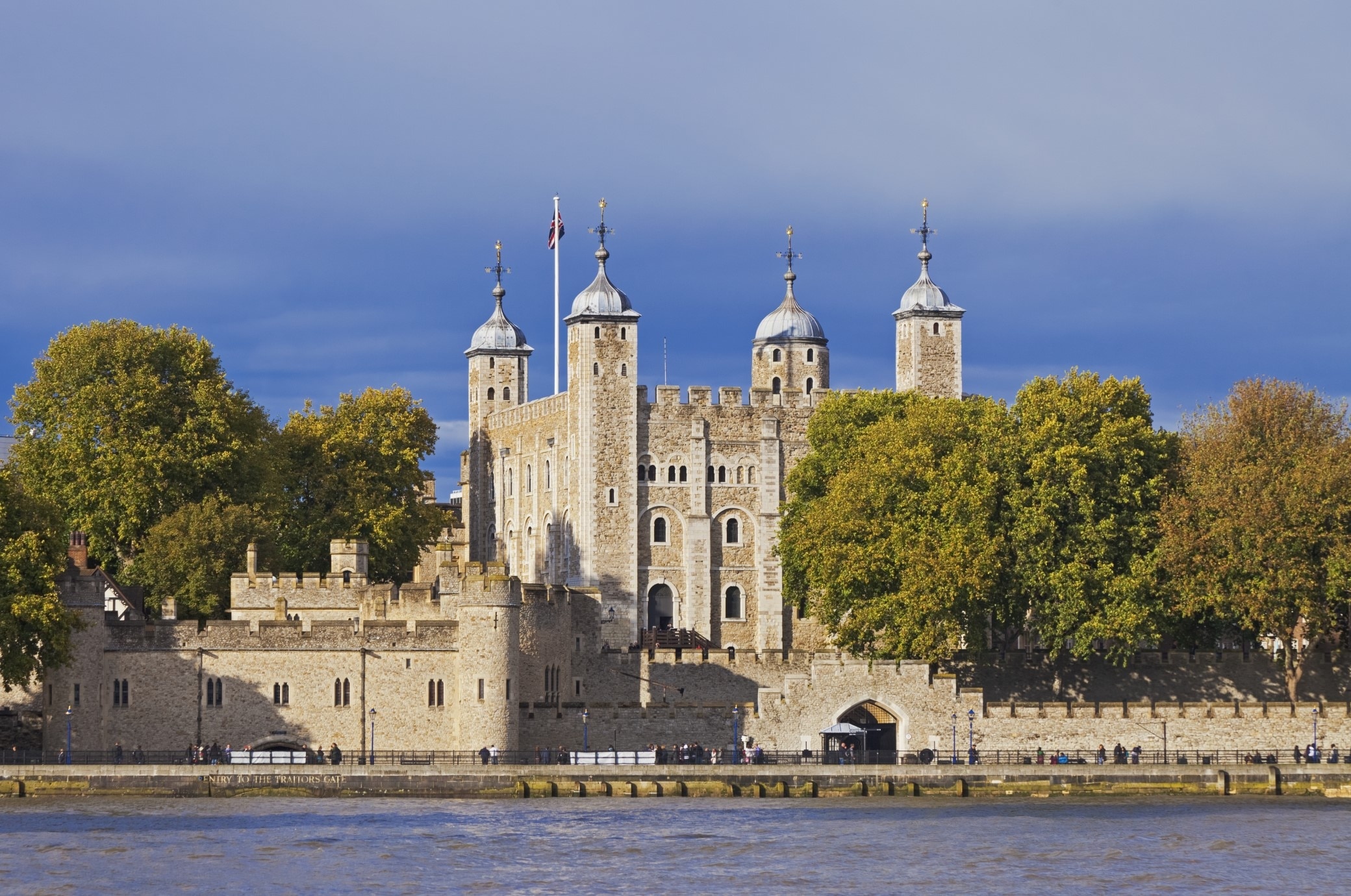Tower of London, Raven folklore, 2080x1380 HD Desktop