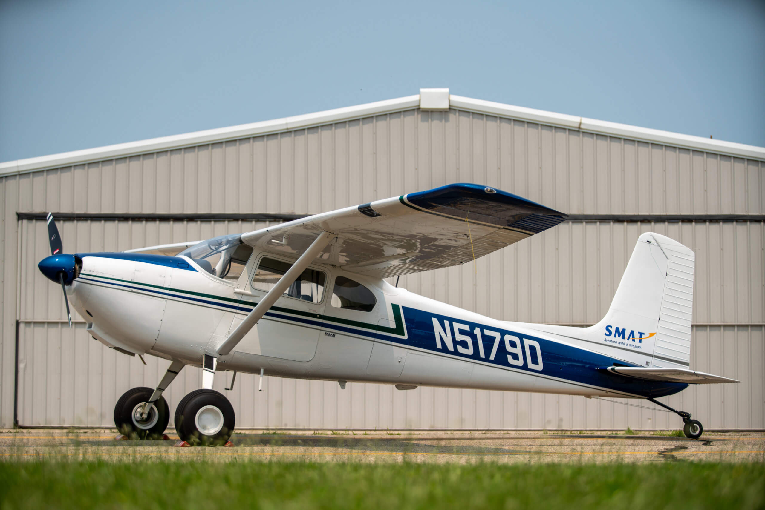 Cessna 182, Aviation joyride, Fly on demand, Sky's playground, 2560x1710 HD Desktop