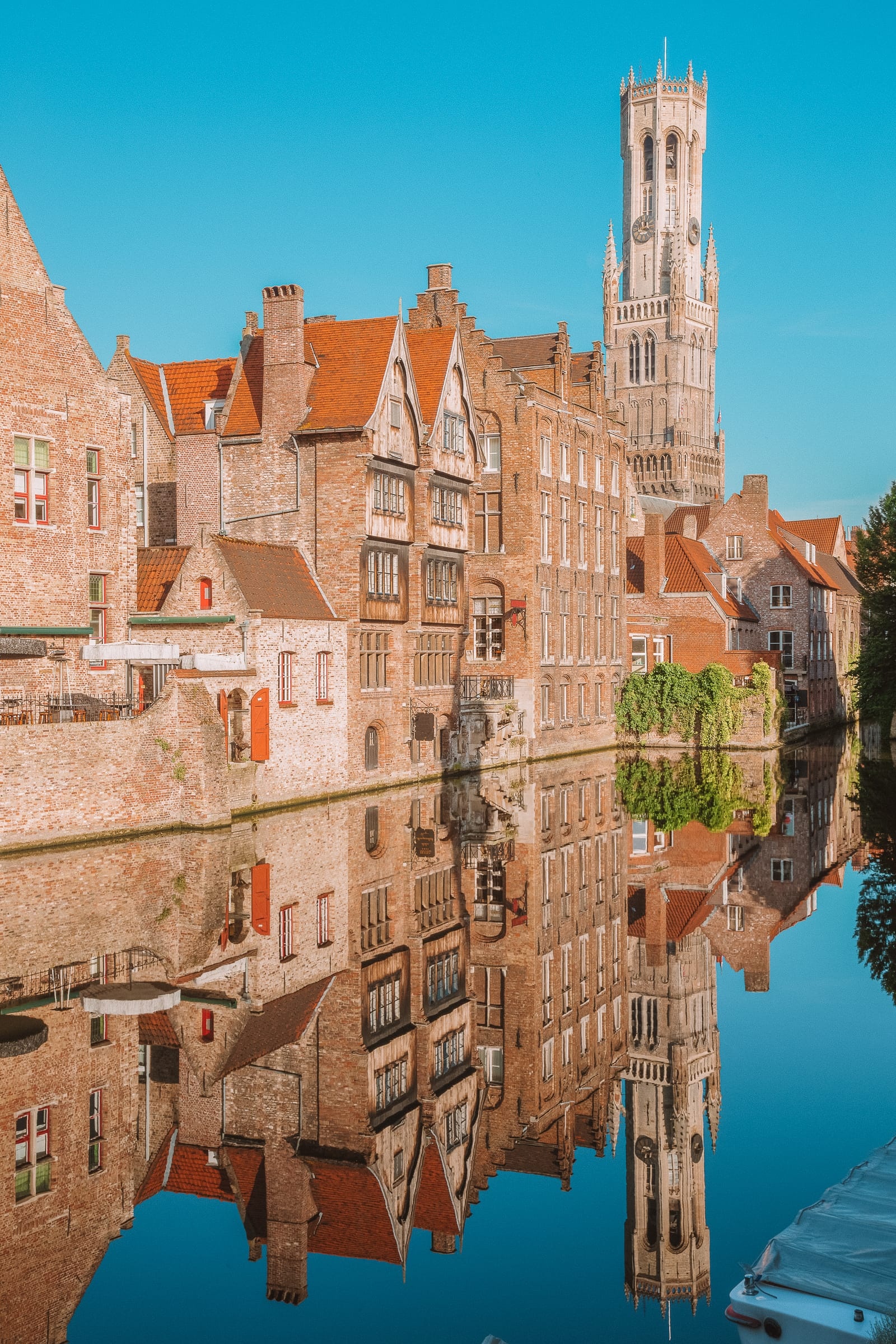 Belgium, Things to do in Bruges, Hand luggage only, 1600x2400 HD Phone