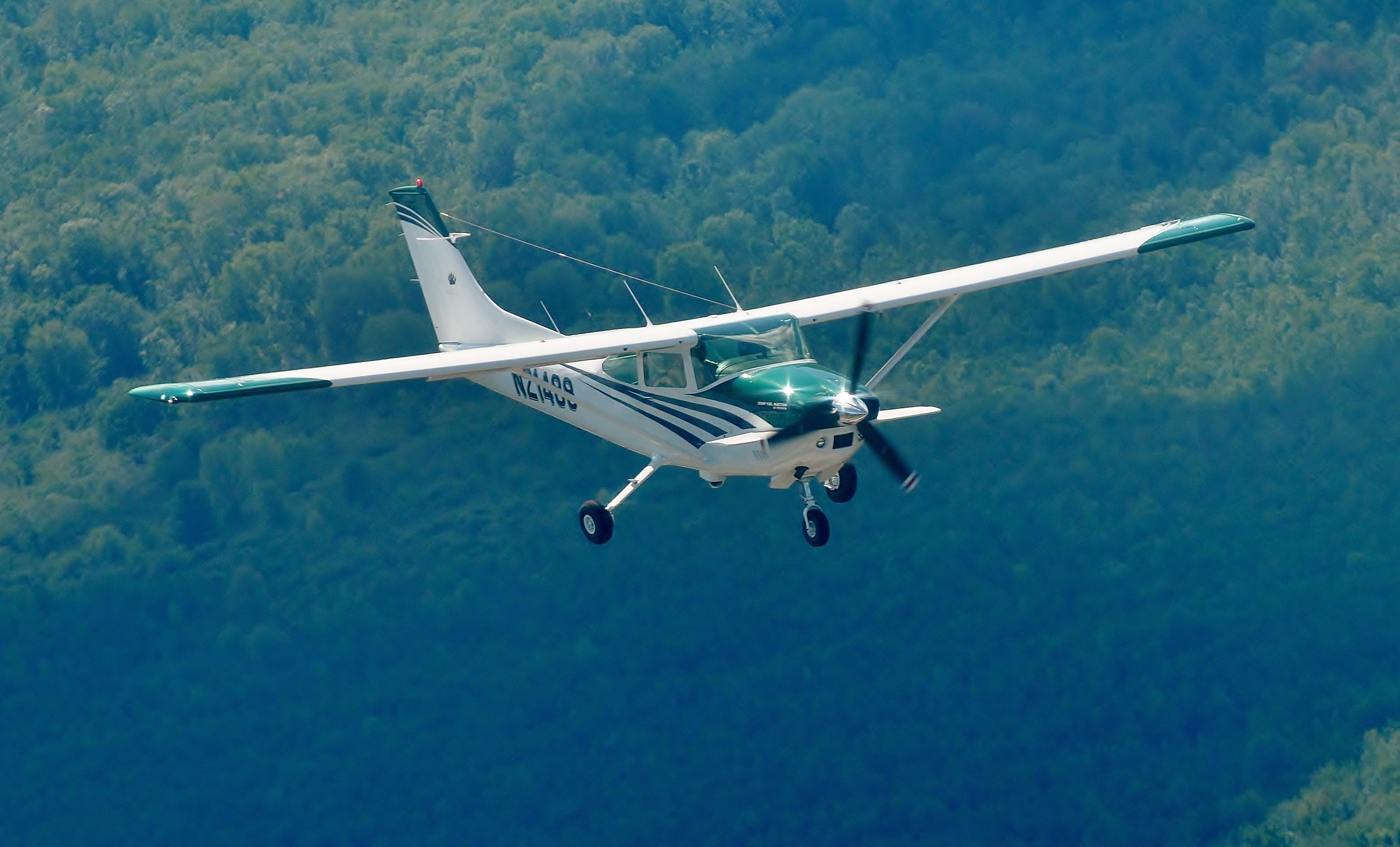 Cessna Aircraft Transport, Flight Delight, Wallpaper Elegance, Aviation Pride, 3140x1900 HD Desktop