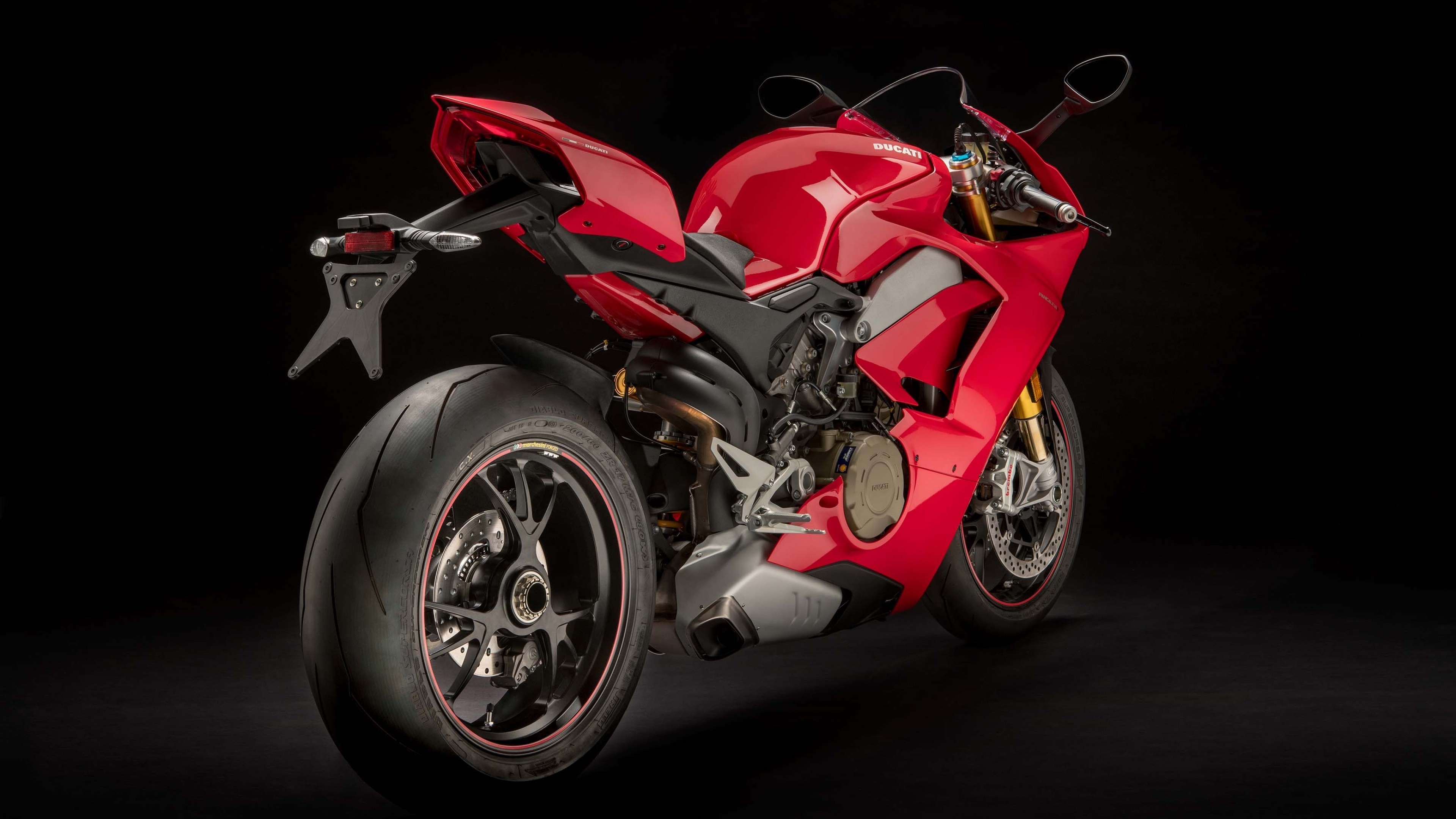 Ducati Panigale V4, High-performance superbike, Exhilarating ride, Cutting-edge design, 3840x2160 4K Desktop