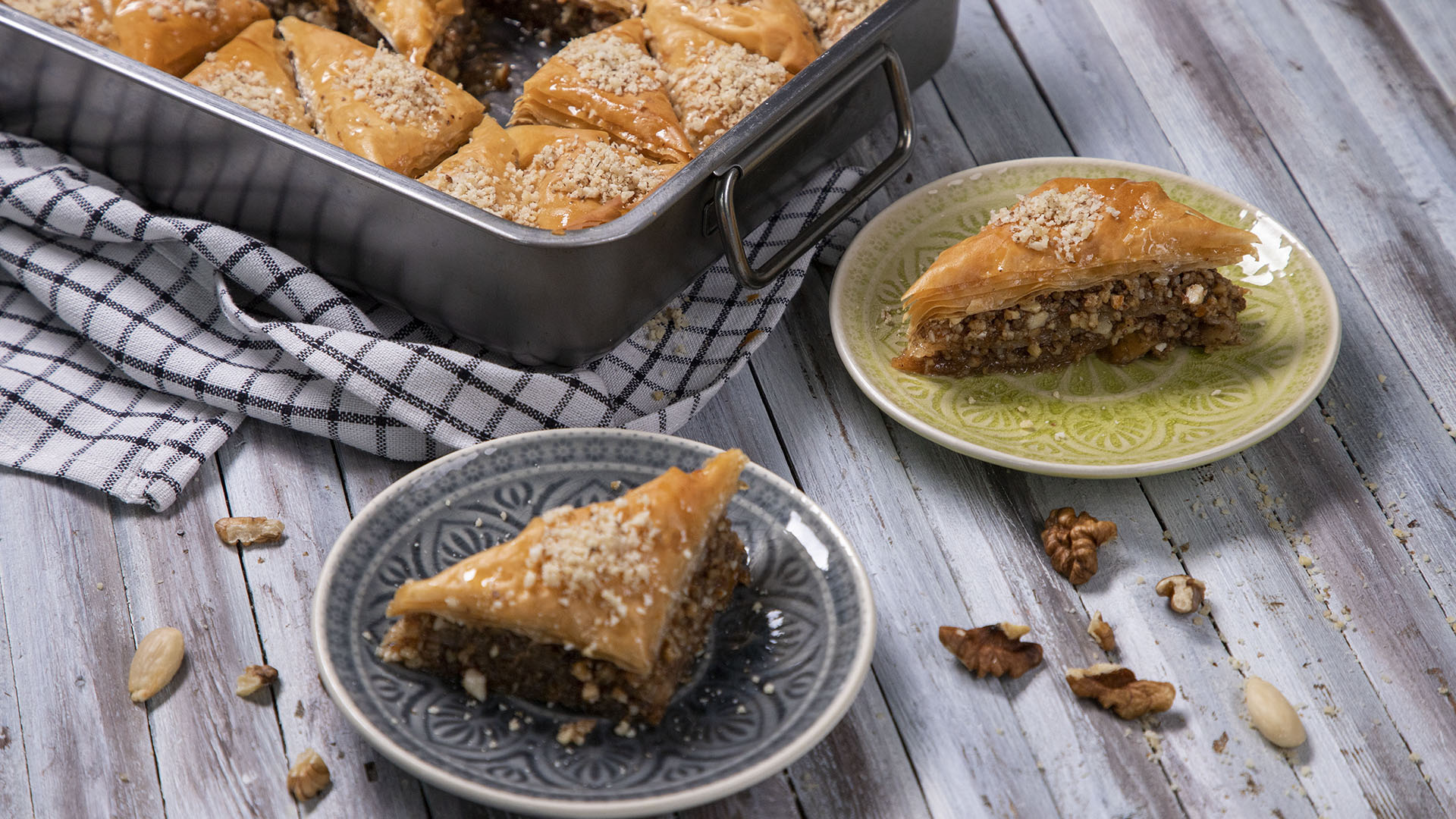Baklava: A cultural symbol that represents Turkish culinary heritage and tradition. 1920x1080 Full HD Wallpaper.
