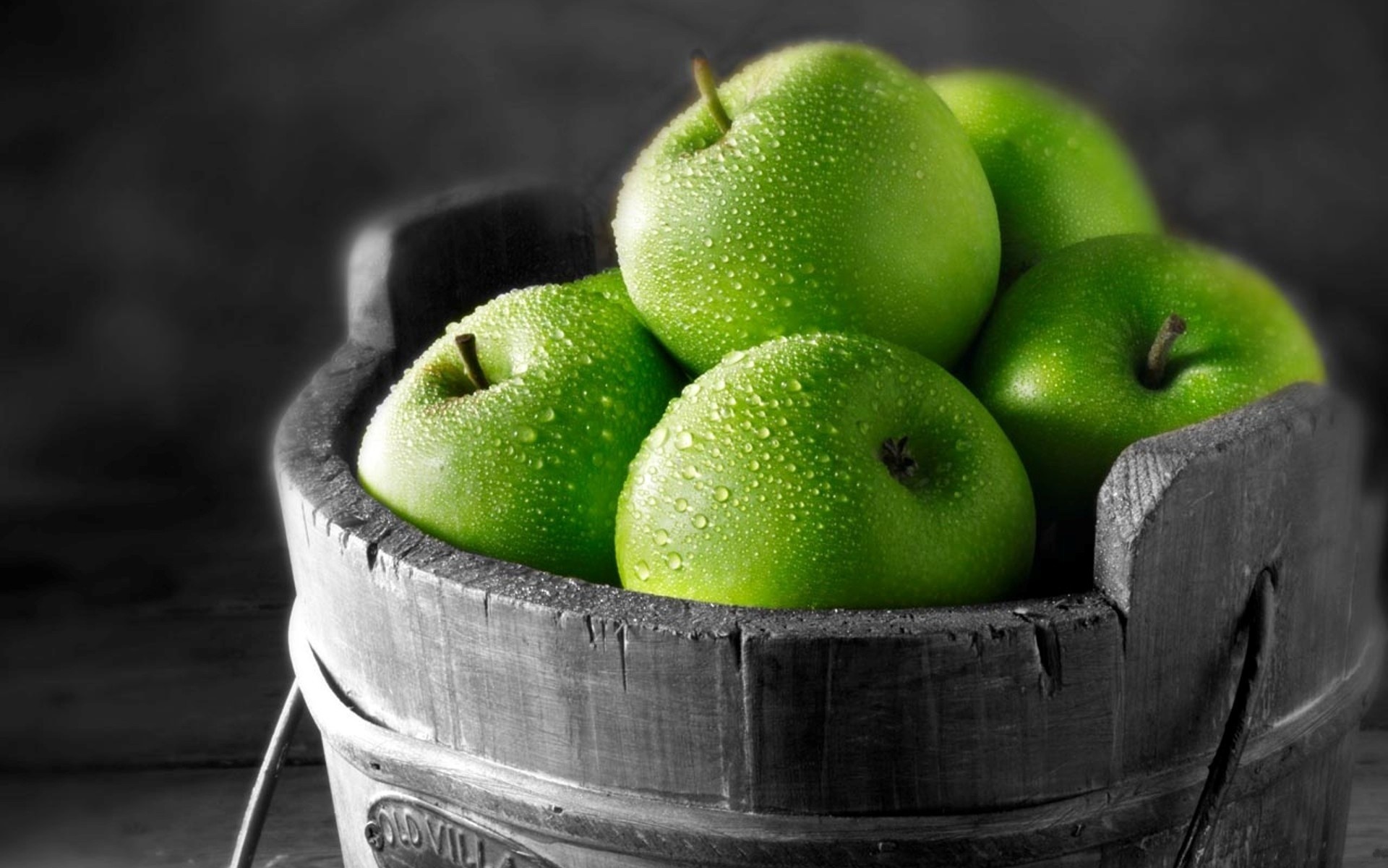 Apple (Fruit): Granny Smith, Named after Maria Ann Smith, who propagated the cultivar from a chance seedling. 1920x1200 HD Wallpaper.