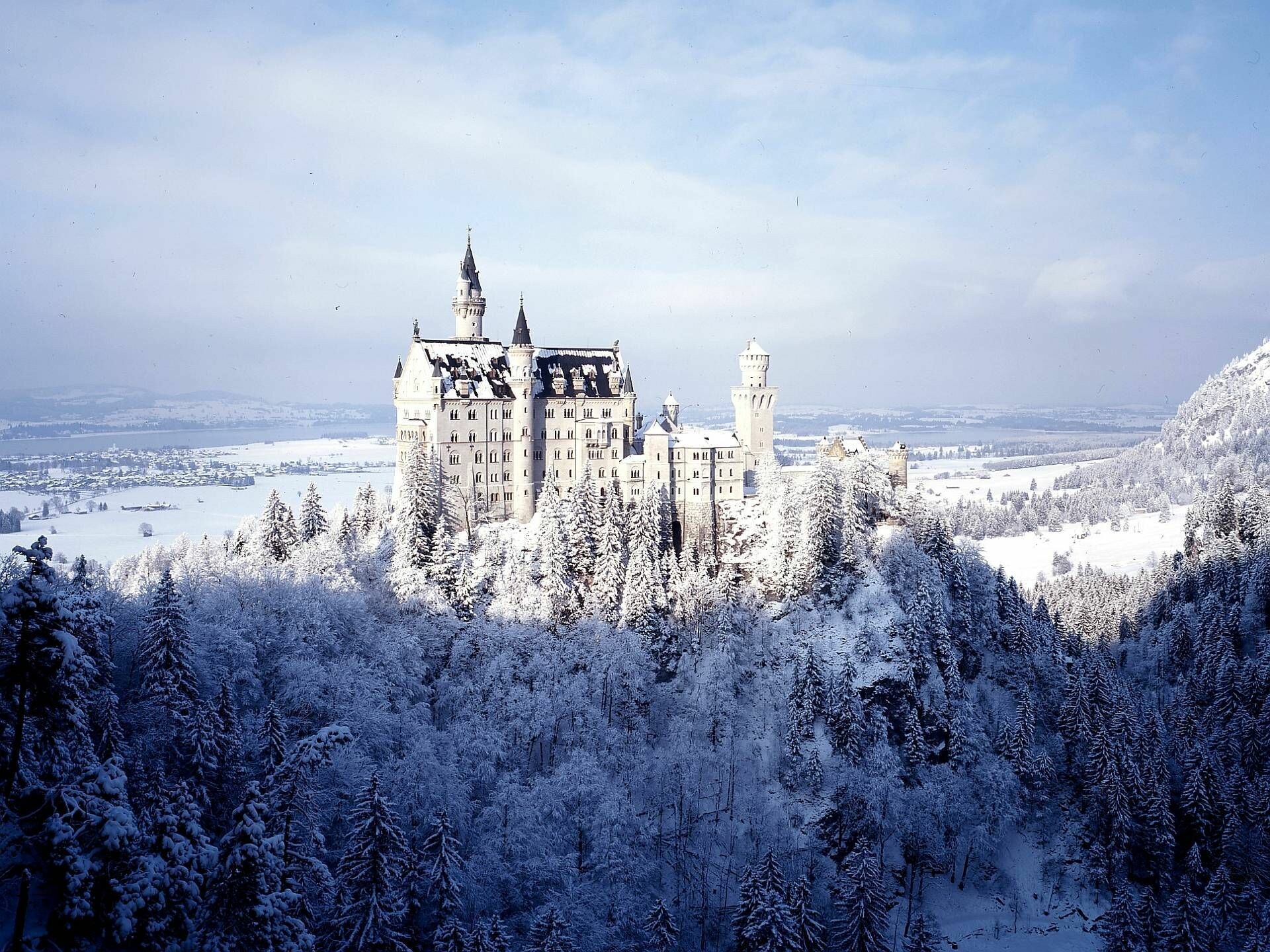 Neuschwanstein Castle: One of the most photographed castles in Germany, visited by 1.3 million people annually. 1920x1440 HD Wallpaper.