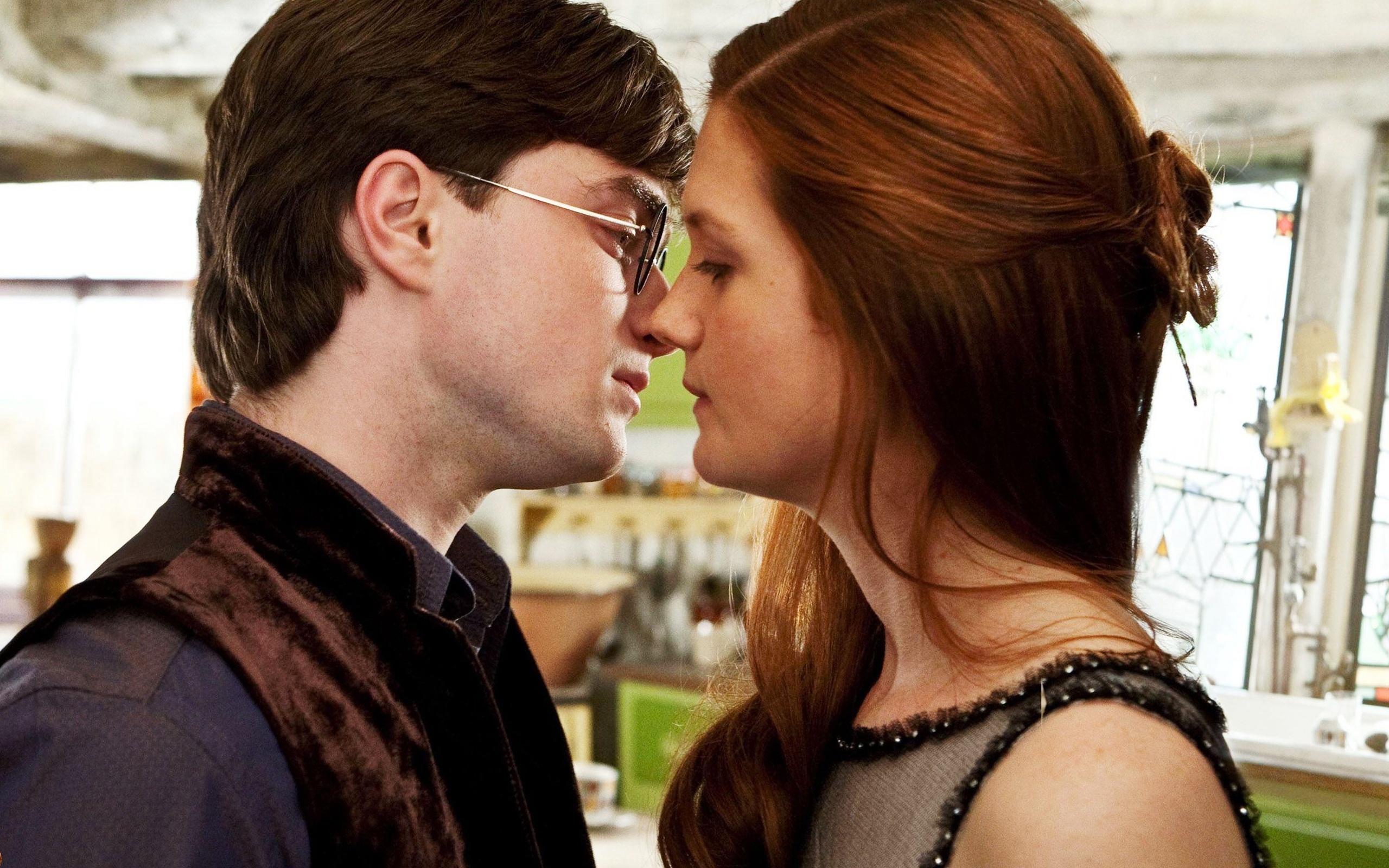 Ginny Weasley, Harry Potter, Deathly Hallows, 2560x1600 HD Desktop