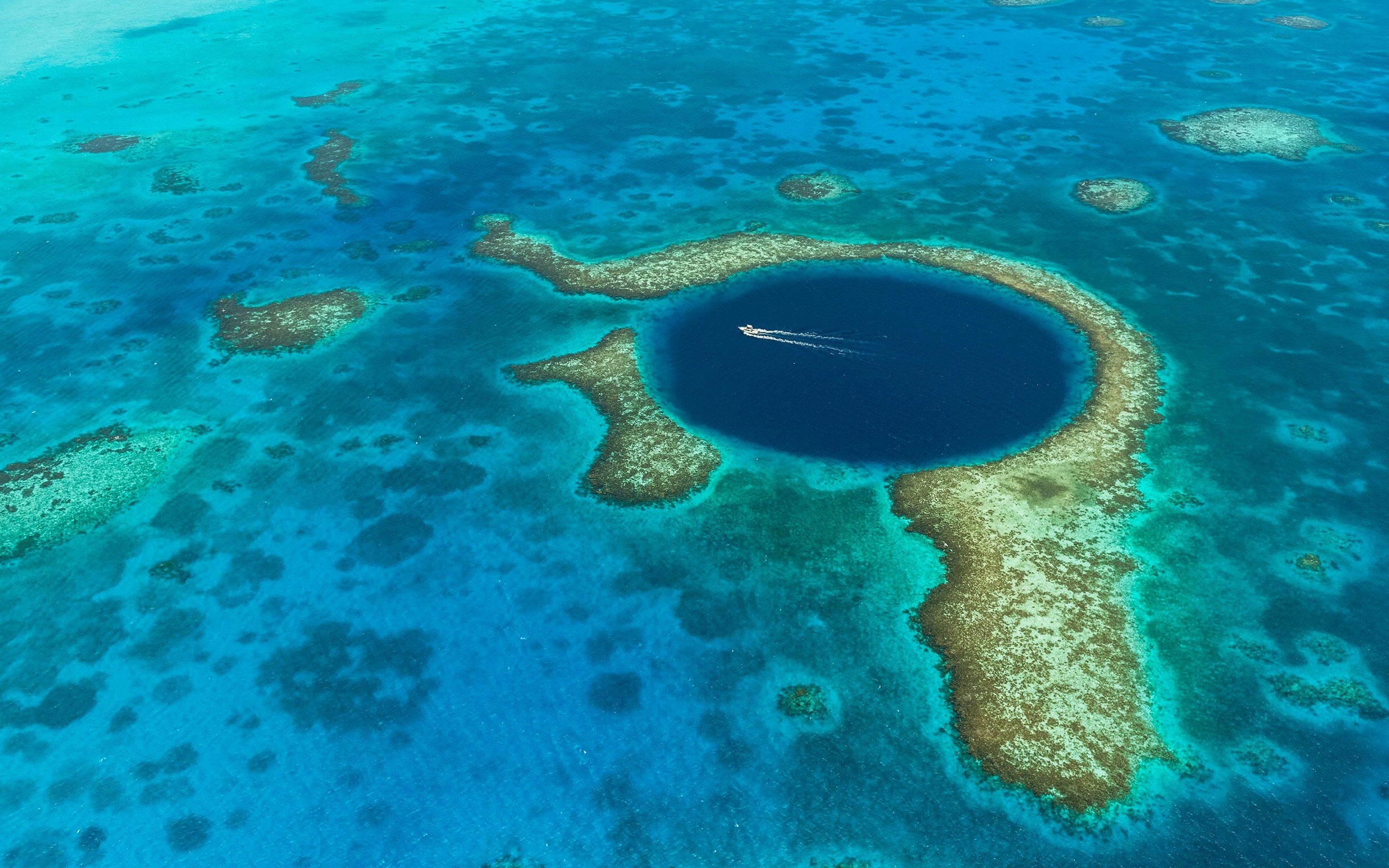 Turneffe Island resort, Great Blue Hole visit, Belize's beauty, Tropical escape, 2440x1520 HD Desktop