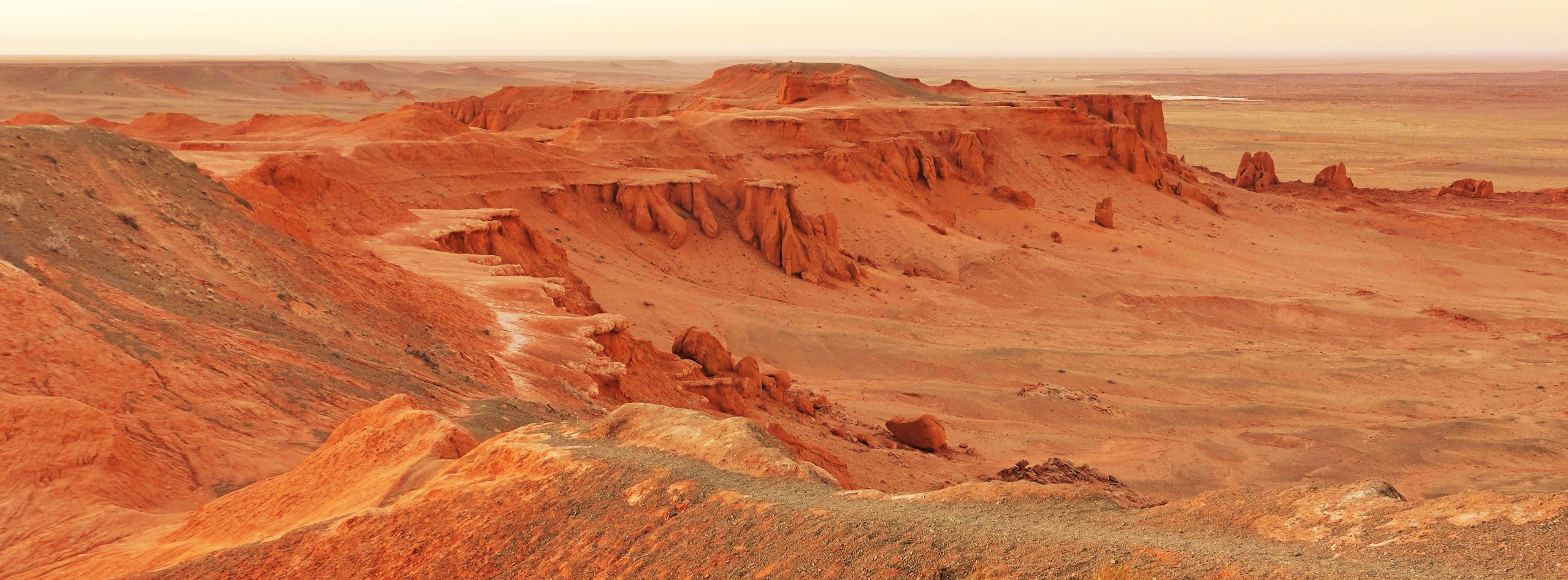 Gobi Desert, Flaming cliffs panorama, Baynzag treasures, Stone horse, 3720x1380 Dual Screen Desktop