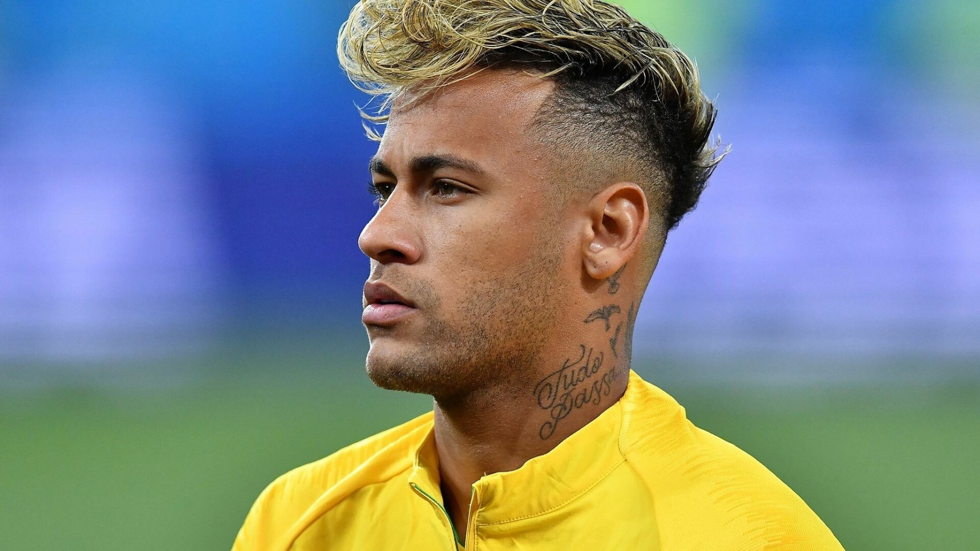 Neymar: Football player, He scored five goals for Santos in an 8–1 rout of Guarani on 15 April 2010. 1920x1080 Full HD Wallpaper.