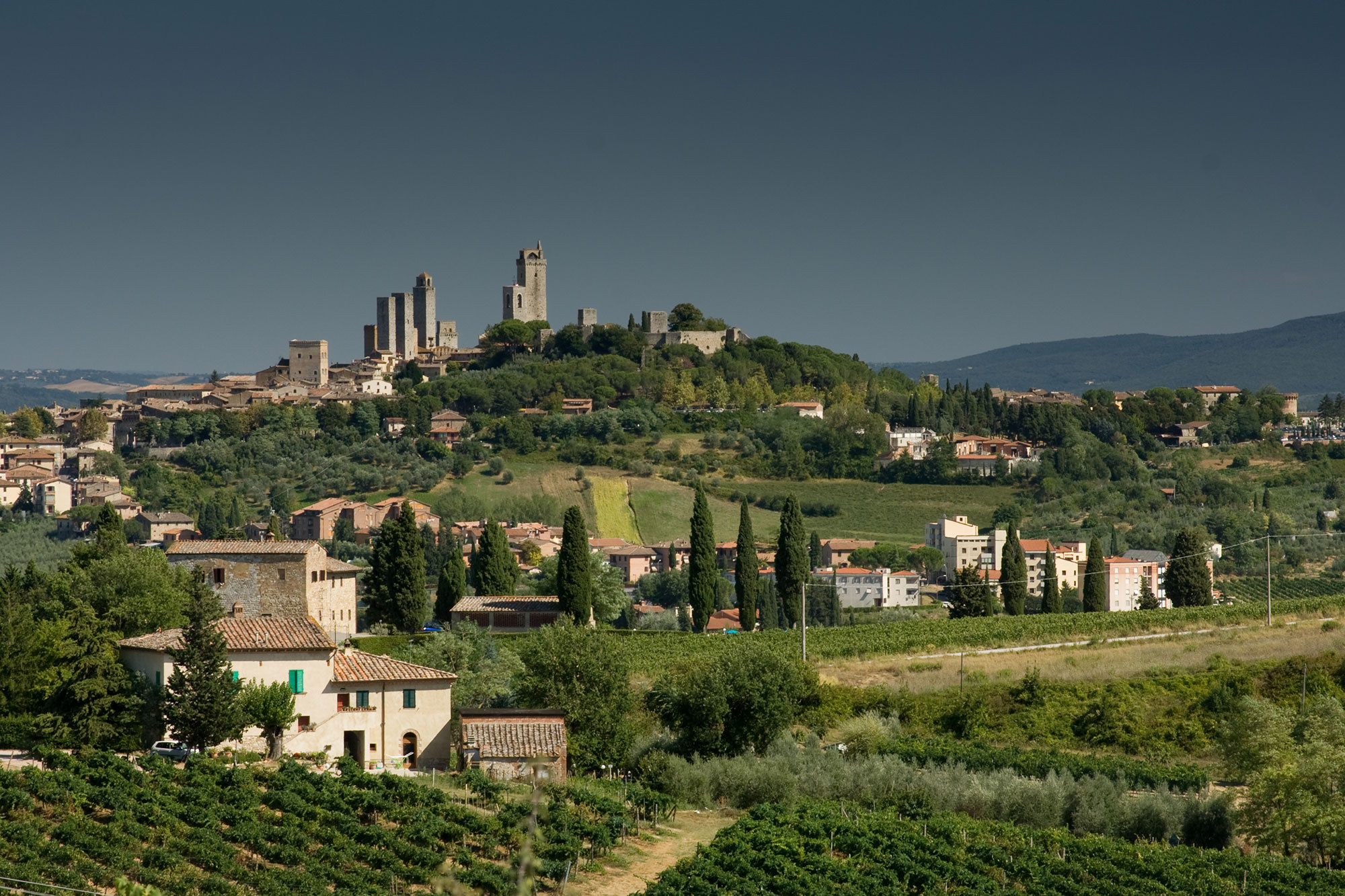 Siena and San Gimignano, Day trip from villas, Heart of Tuscany, Cultural excursion, 2000x1340 HD Desktop