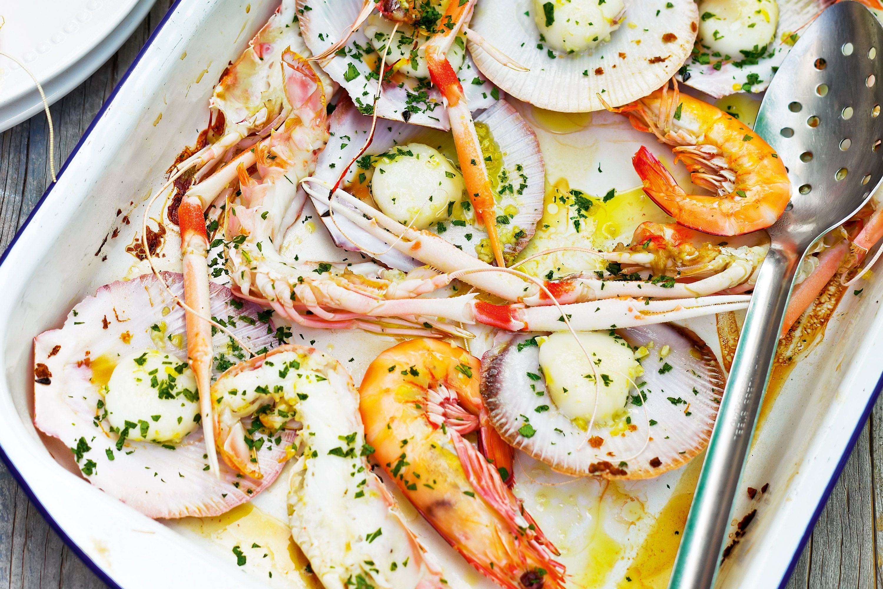 Seafood: Roasted shrimps with lemon and herbs, Mollusks. 3000x2000 HD Background.