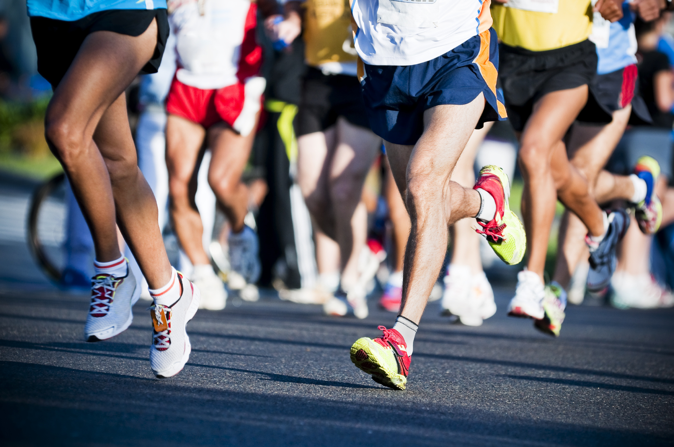 Marathon: The sport of running long-distance races, Endurance runs, A long-distance running tournament. 2730x1810 HD Wallpaper.