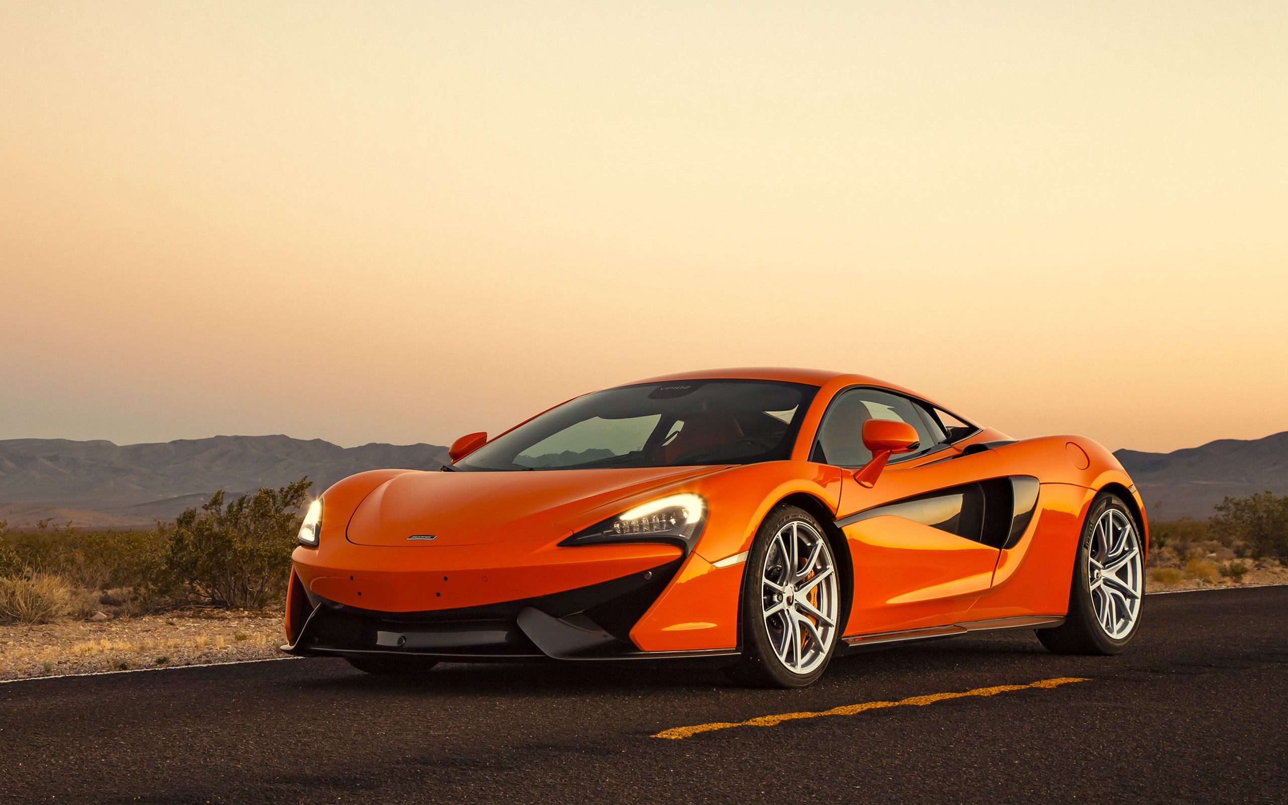 McLaren 570S, Sports car beauty, Sleek design, Performance powerhouse, 2560x1600 HD Desktop