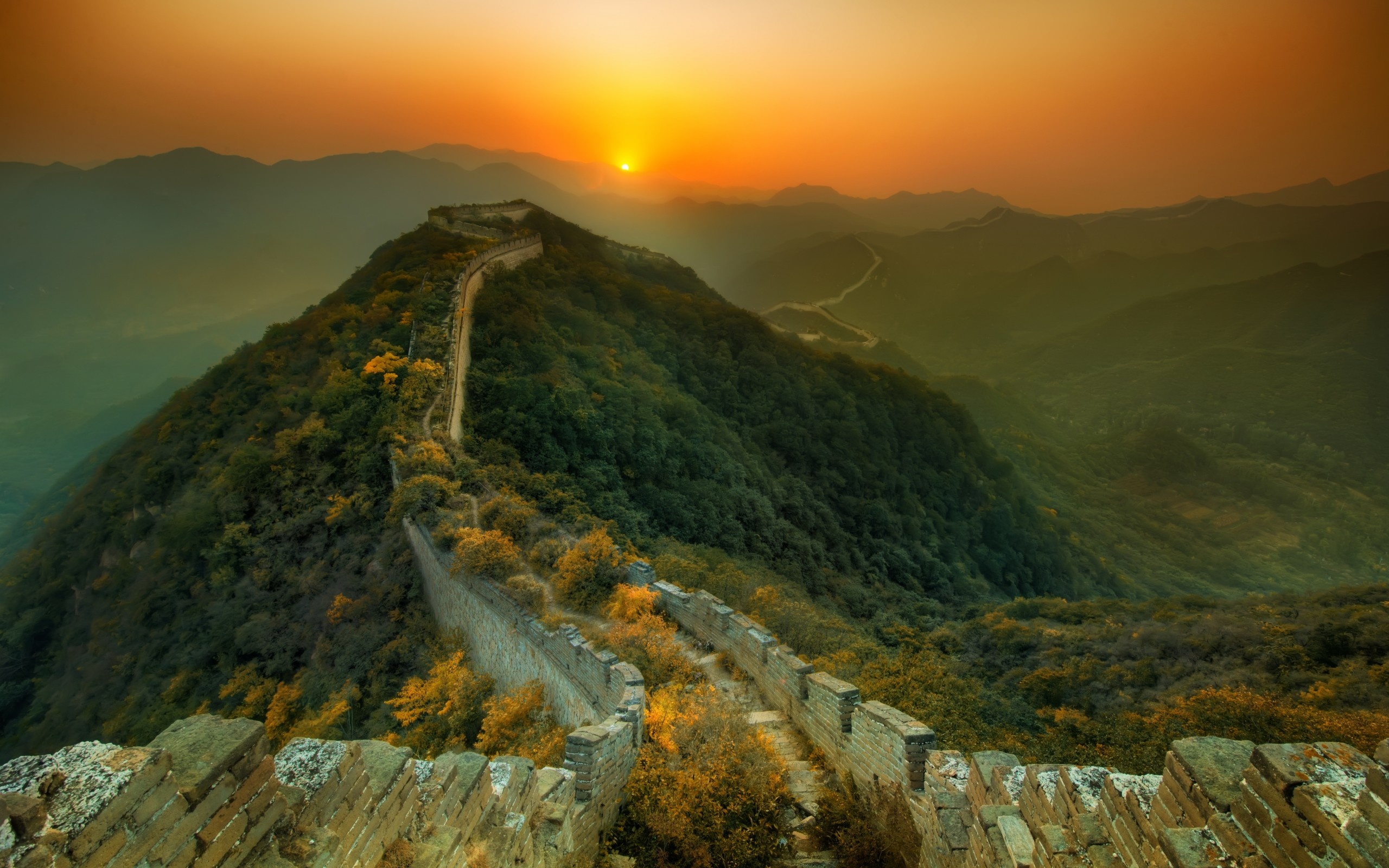 Great Wall of China: The longest fortification in the world, Wanli Changcheng. 2560x1600 HD Background.