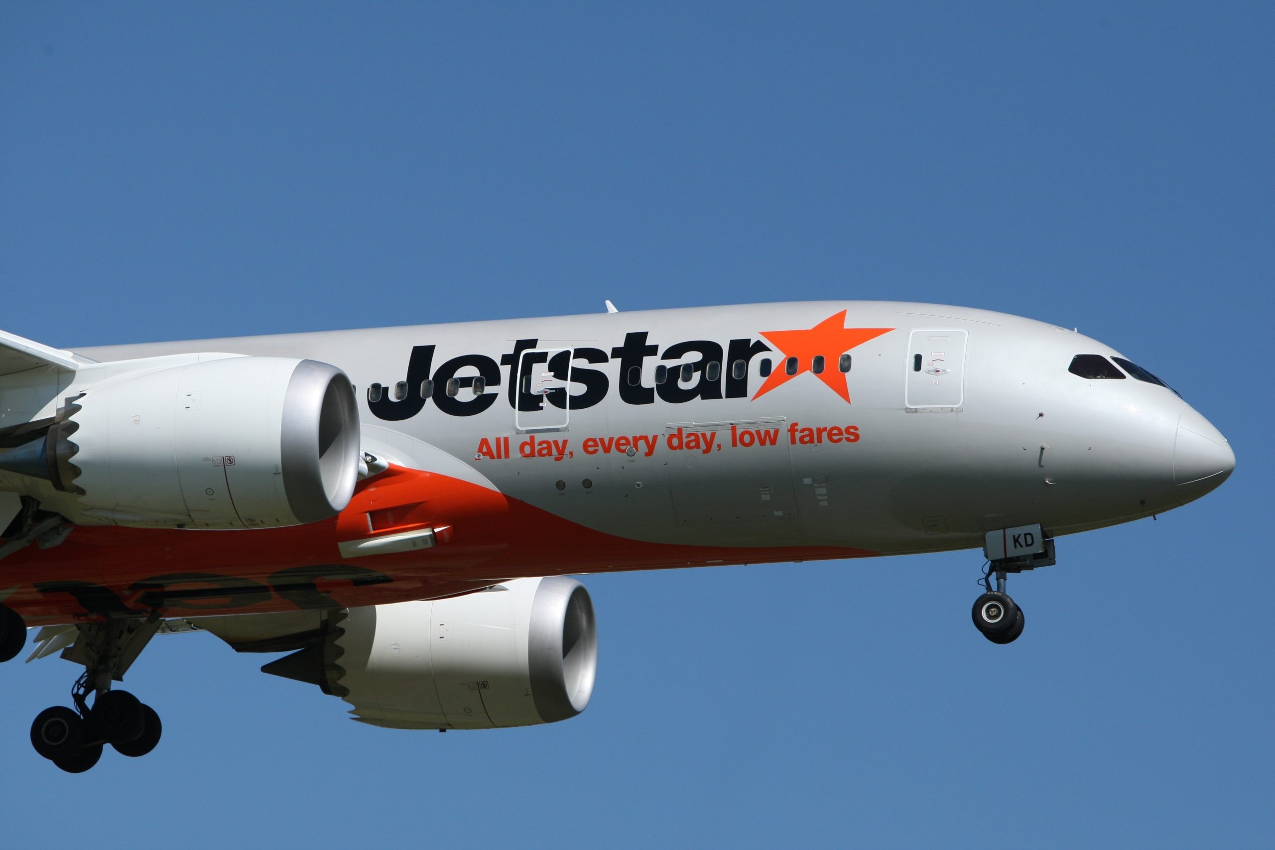 Jetstar, Travels, service suspension, coronavirus outbreak, 2560x1710 HD Desktop