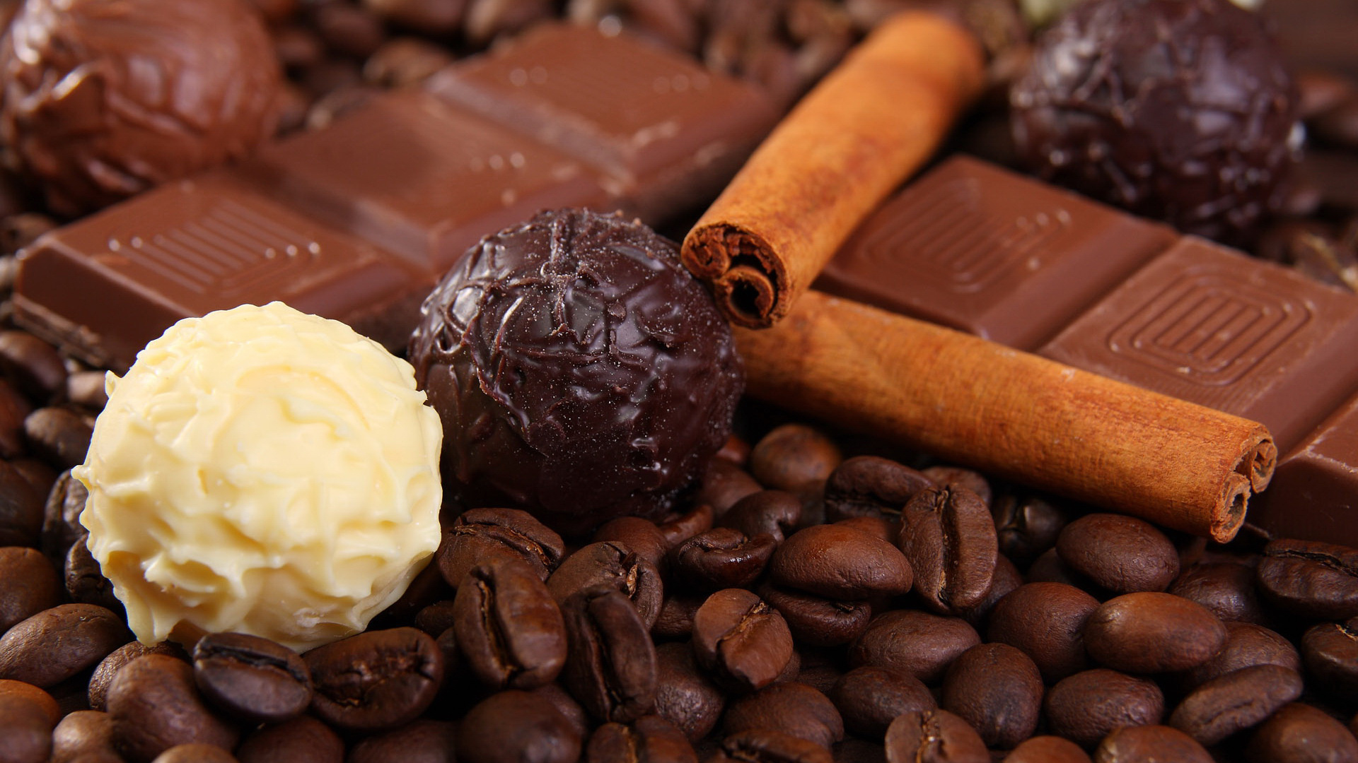 Chocolate: Bonbon, The hard outer coating called the couverture. 1920x1080 Full HD Background.