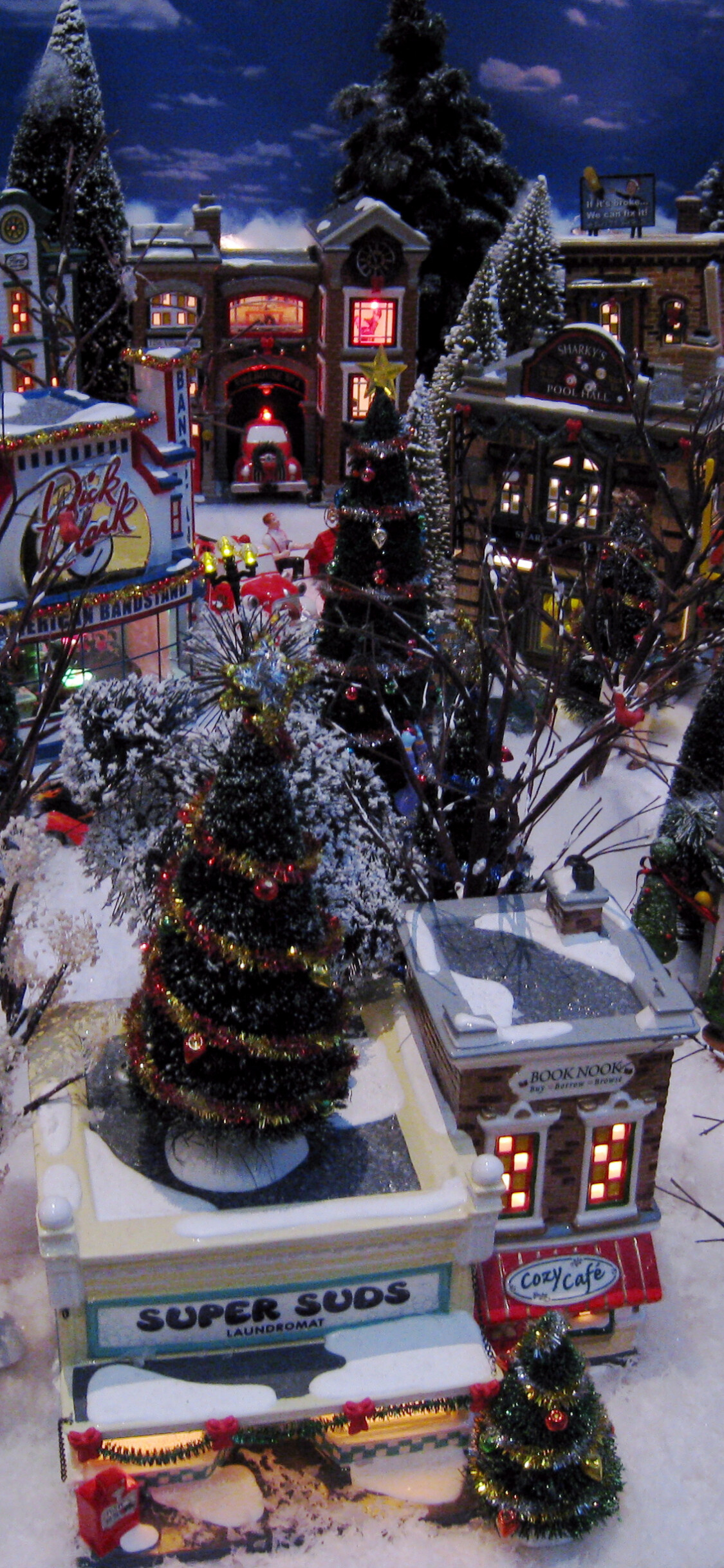 Weihnachtsdorf, animierte Desktop-Hintergrnde, festliche Hintergrundbilder, hochauflsend, 1130x2440 HD Handy