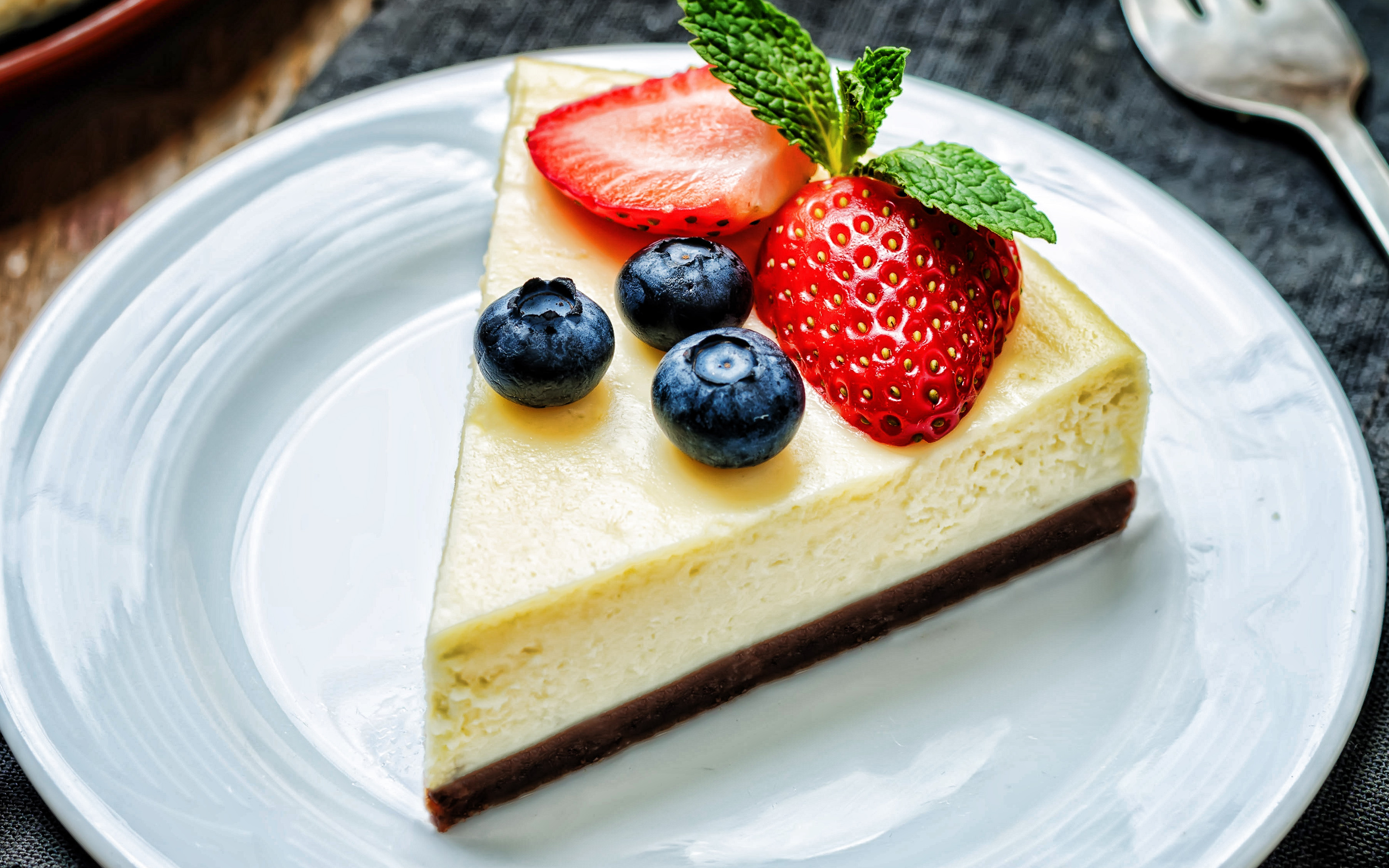 Cheesecake: Berries, Strawberries, Blueberries, Cake. 2880x1800 HD Wallpaper.