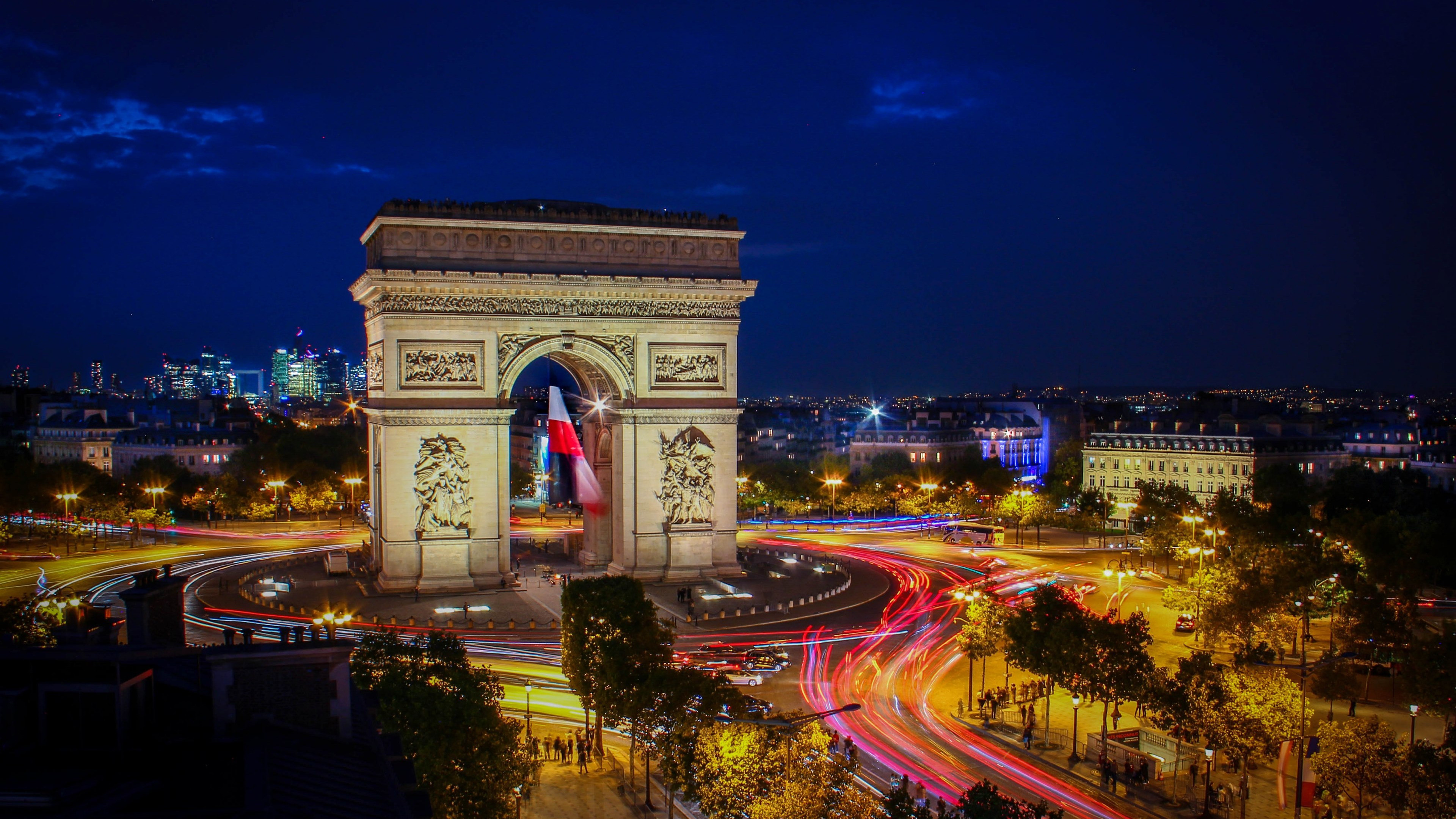 Arc de Triomphe, Tourist attraction, Widescreen wallpapers, Captivating beauty, 3840x2160 4K Desktop