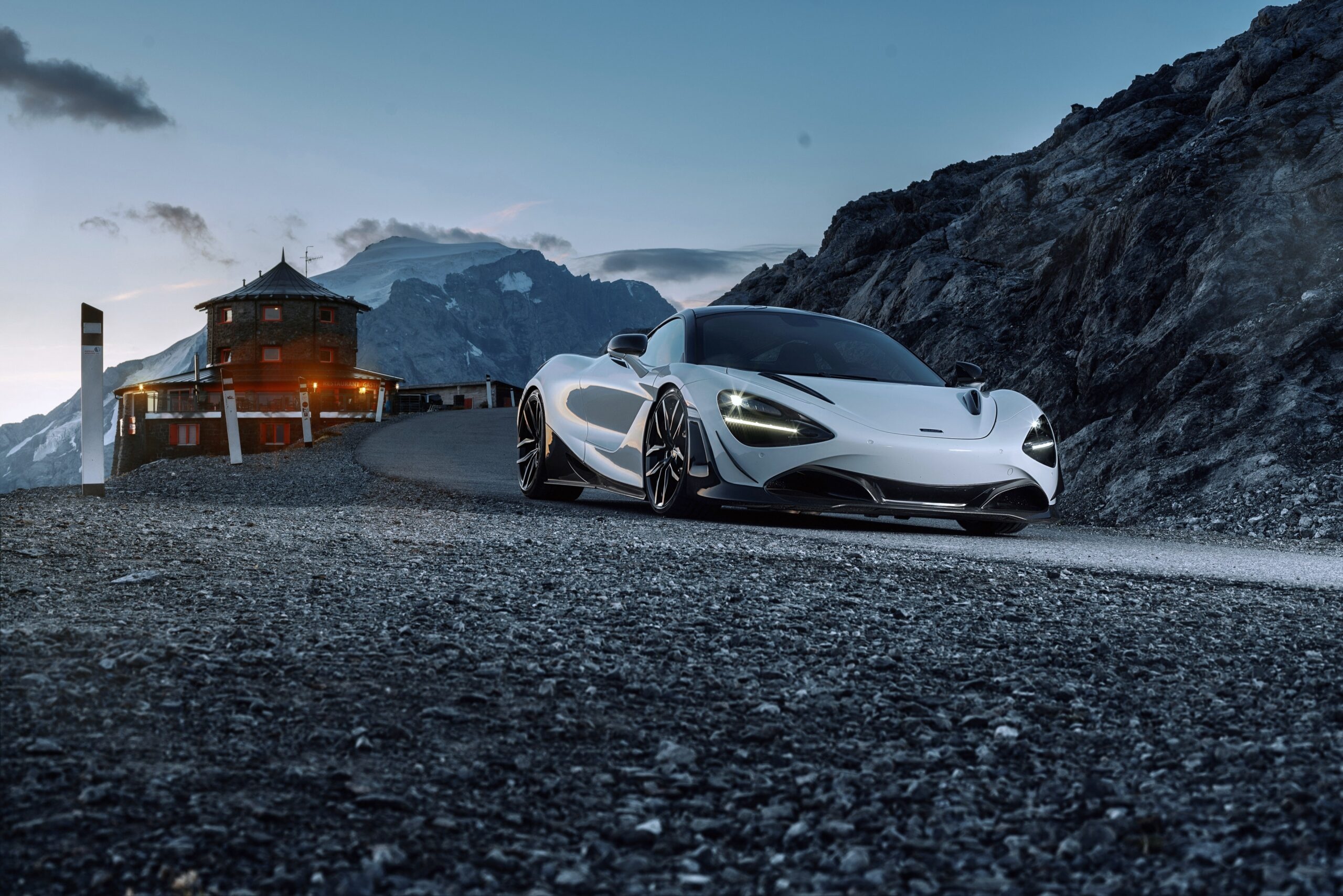 McLaren 720S, Supercar power, Aerodynamic beauty, Exhilarating speed, 2560x1710 HD Desktop
