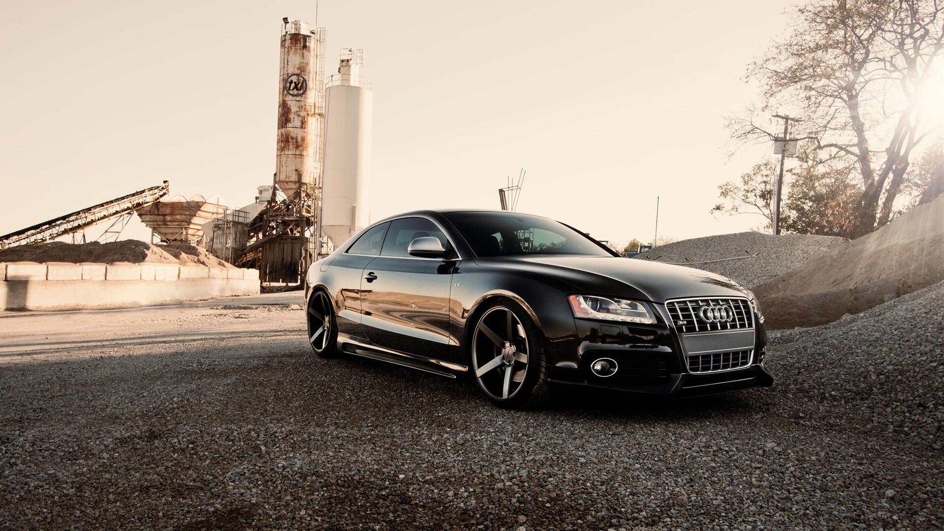 Audi: A German automotive manufacturer of luxury vehicles, A subsidiary of Volkswagen AG. 1920x1080 Full HD Wallpaper.