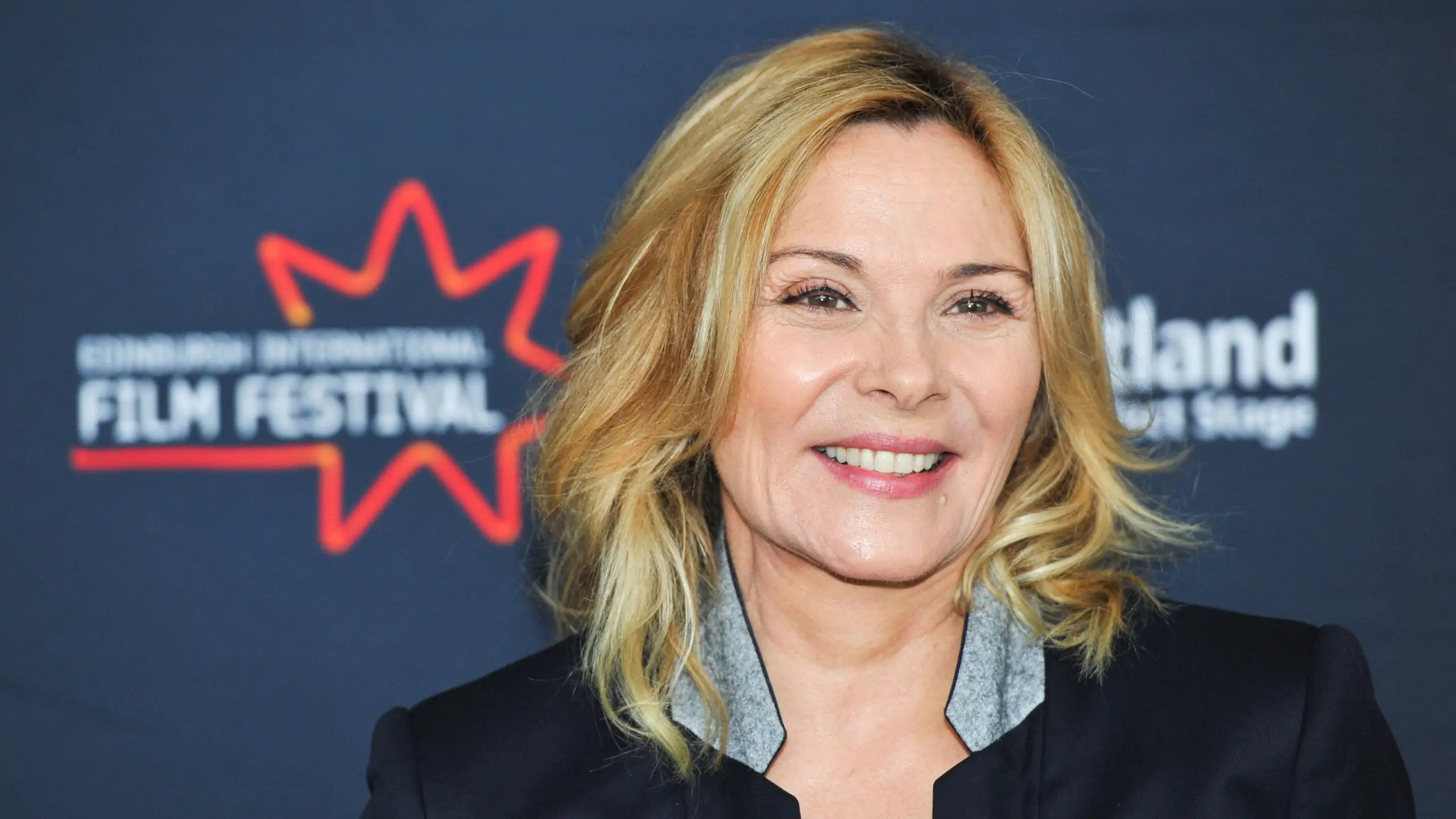 Kim Cattrall, How I Met Your Father, TV show, 2560x1440 HD Desktop