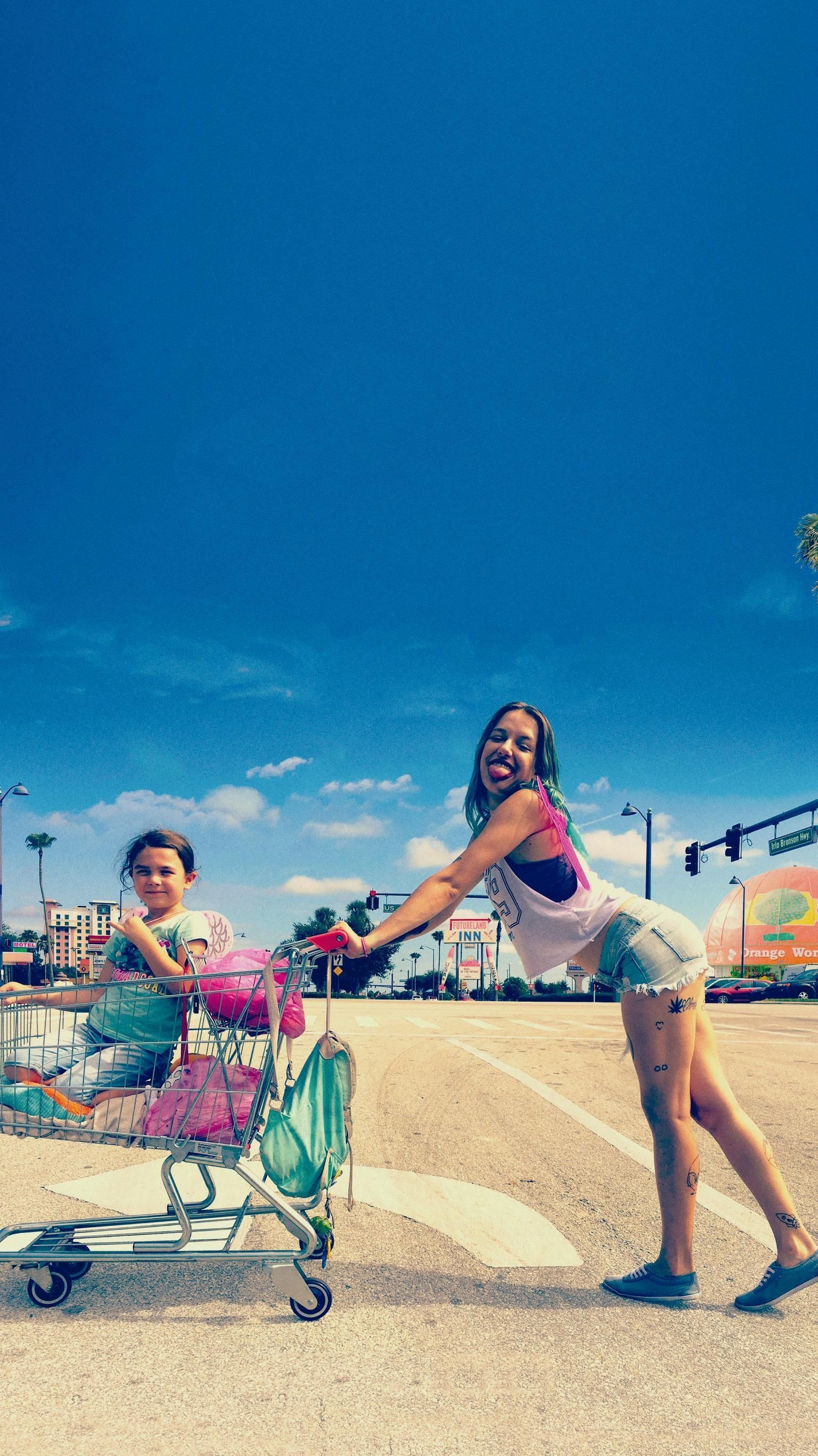 The Florida Project, Independent film, Florida setting, Precocious children, 1540x2740 HD Phone