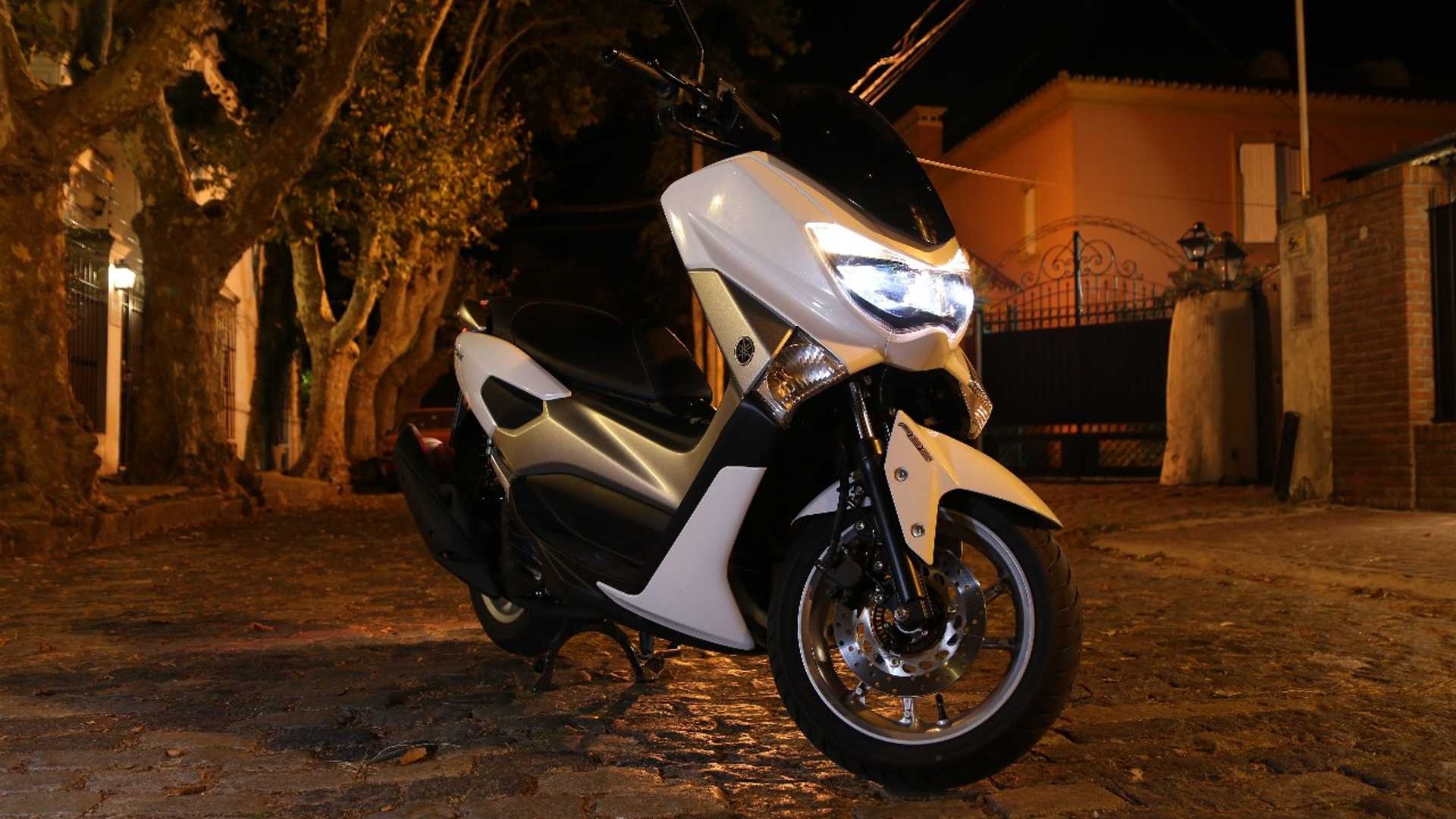 Yamaha NMax 150, Test ride experience, Impressive features, Smooth handling, 1920x1080 Full HD Desktop