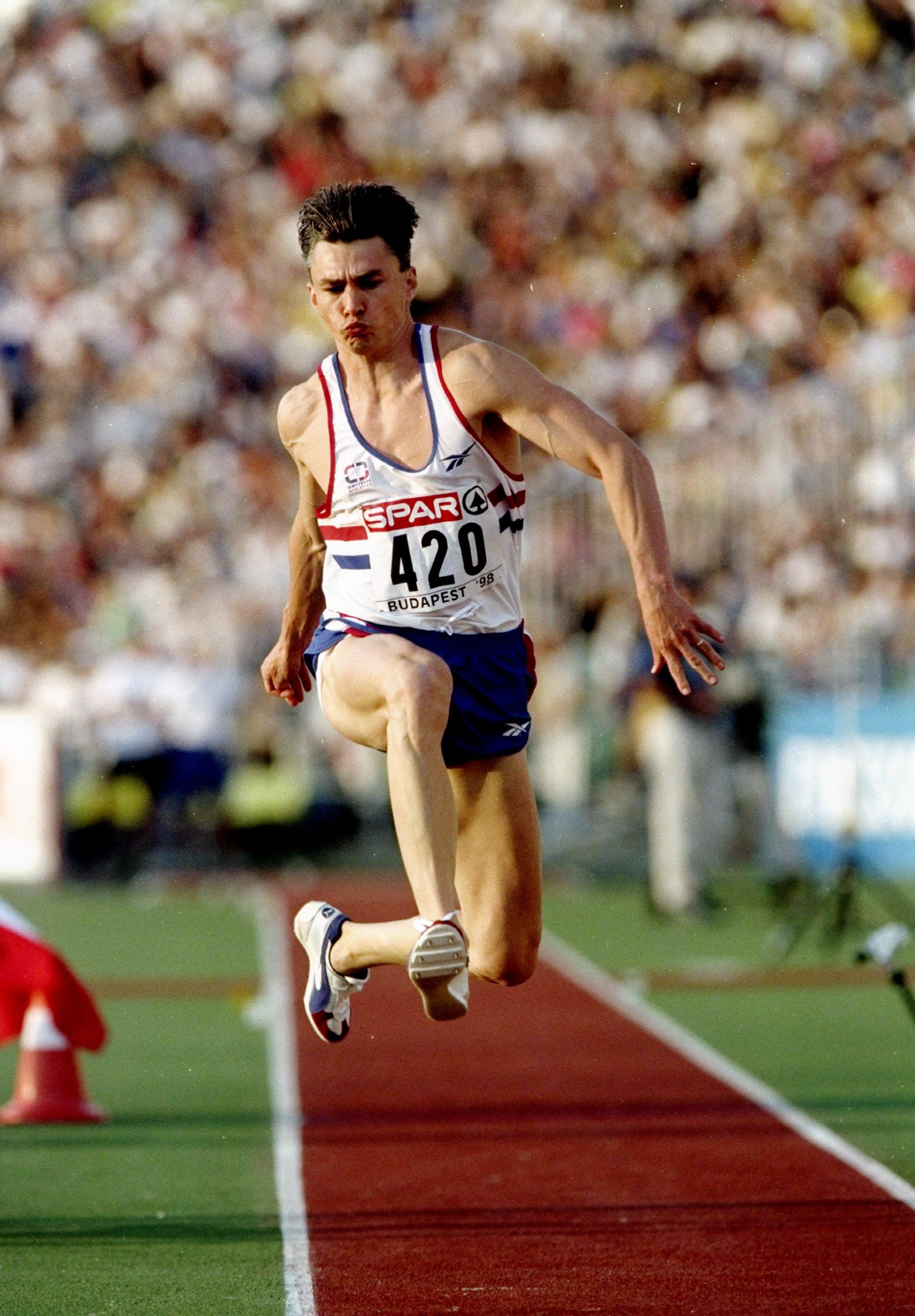 Jonathan Edwards, Long jump record, British athlete, Track and field, 2140x3080 HD Handy