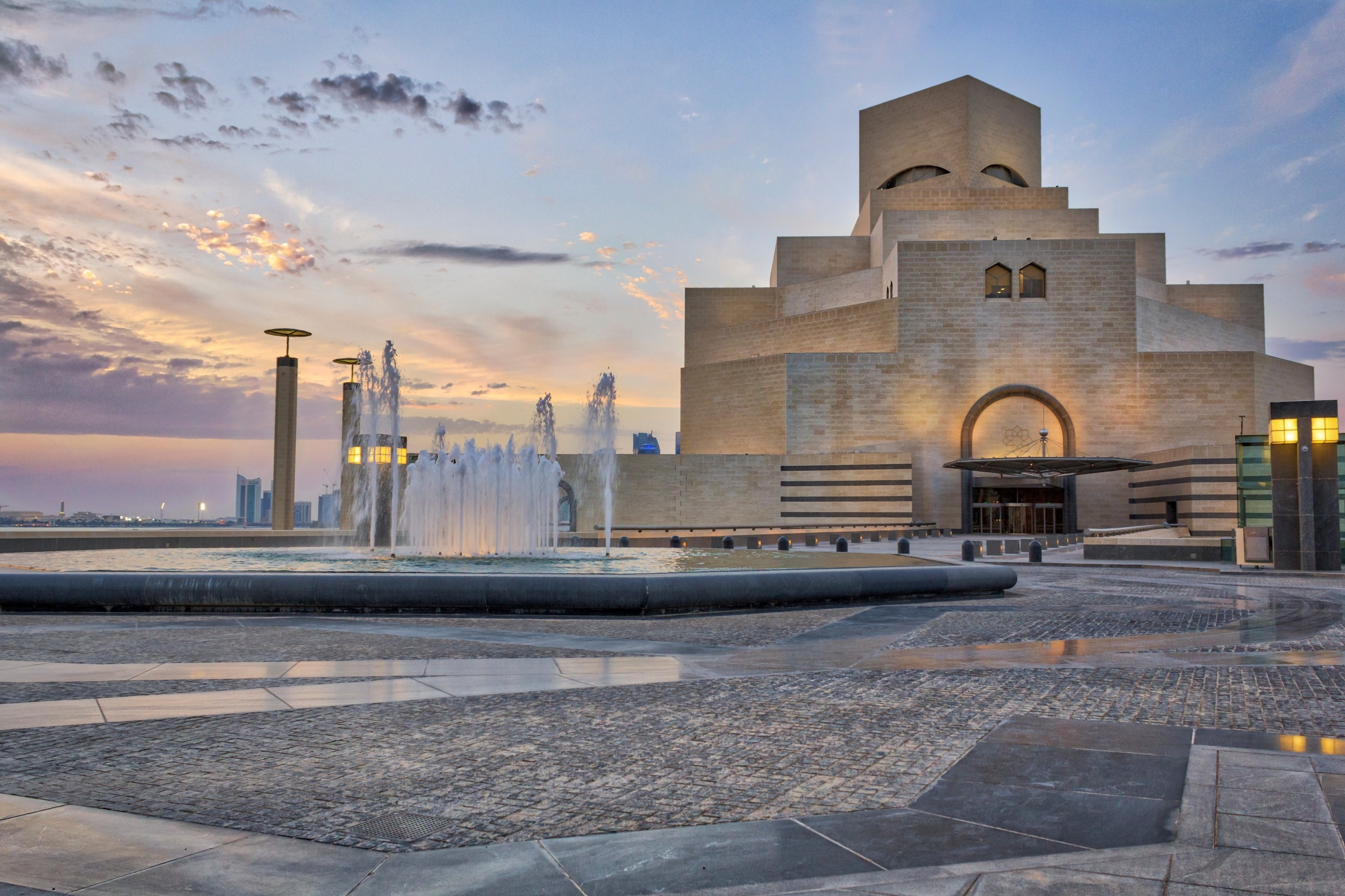 Doha, Qatar must-visit museums, Artistic beauty, Architectural wonders, 3000x2000 HD Desktop