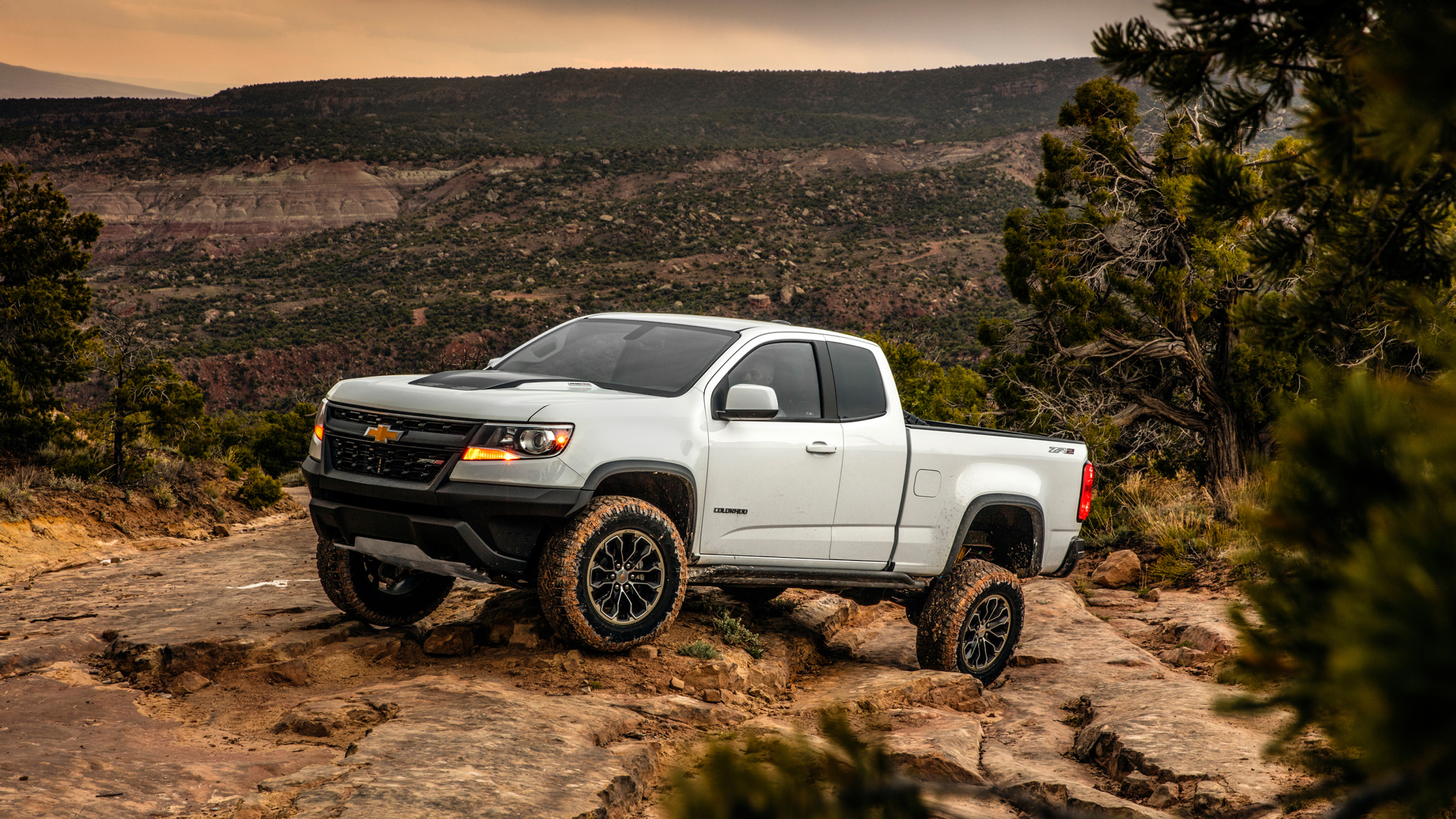 Chevrolet Colorado, Off-road adventure, Powerful performance, Rugged durability, 3840x2160 4K Desktop