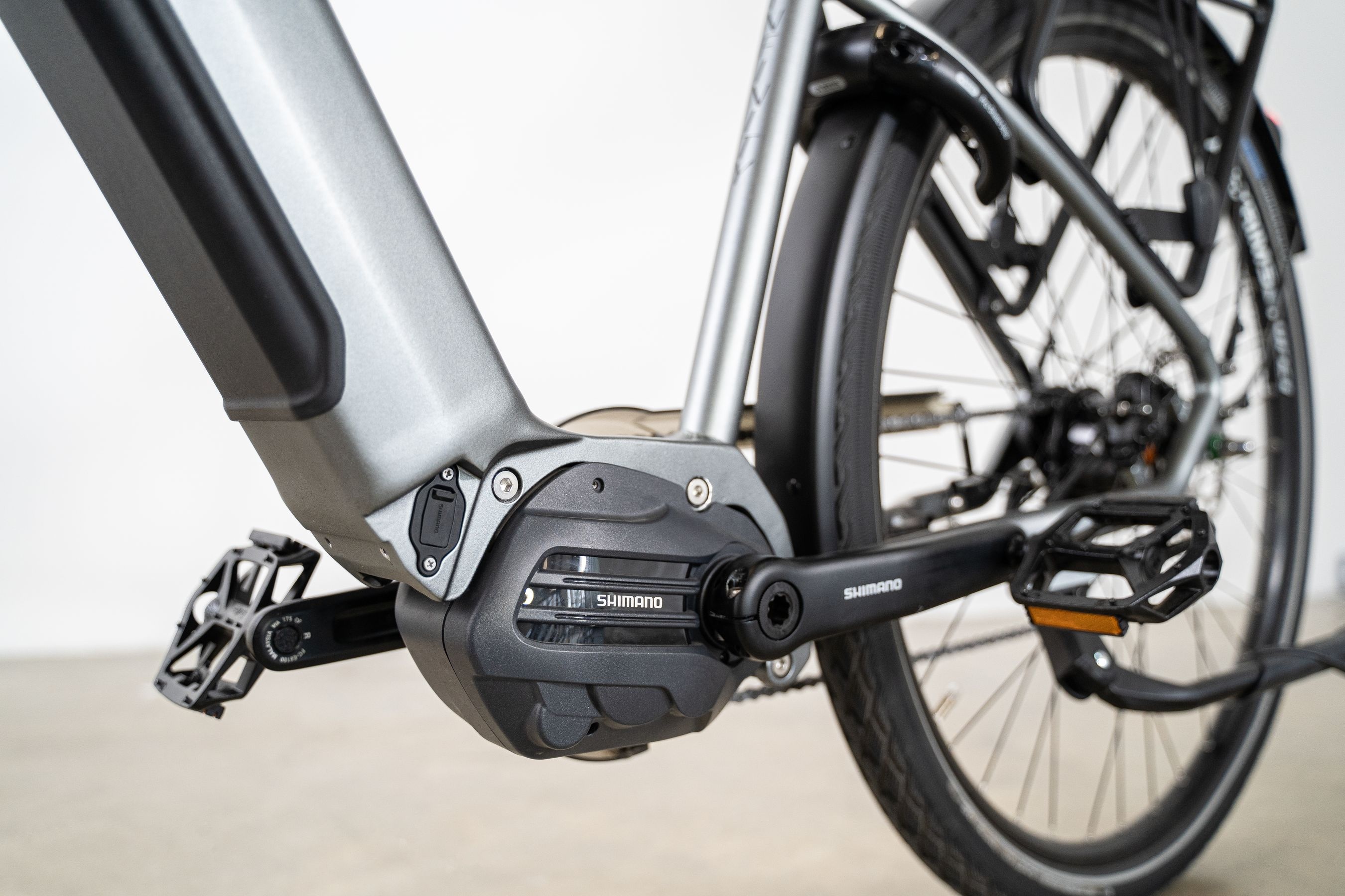 Infinity Shimano Steps e-bike, Versatile riding experience, Cutting-edge technology, Eco-friendly mobility, 2700x1800 HD Desktop