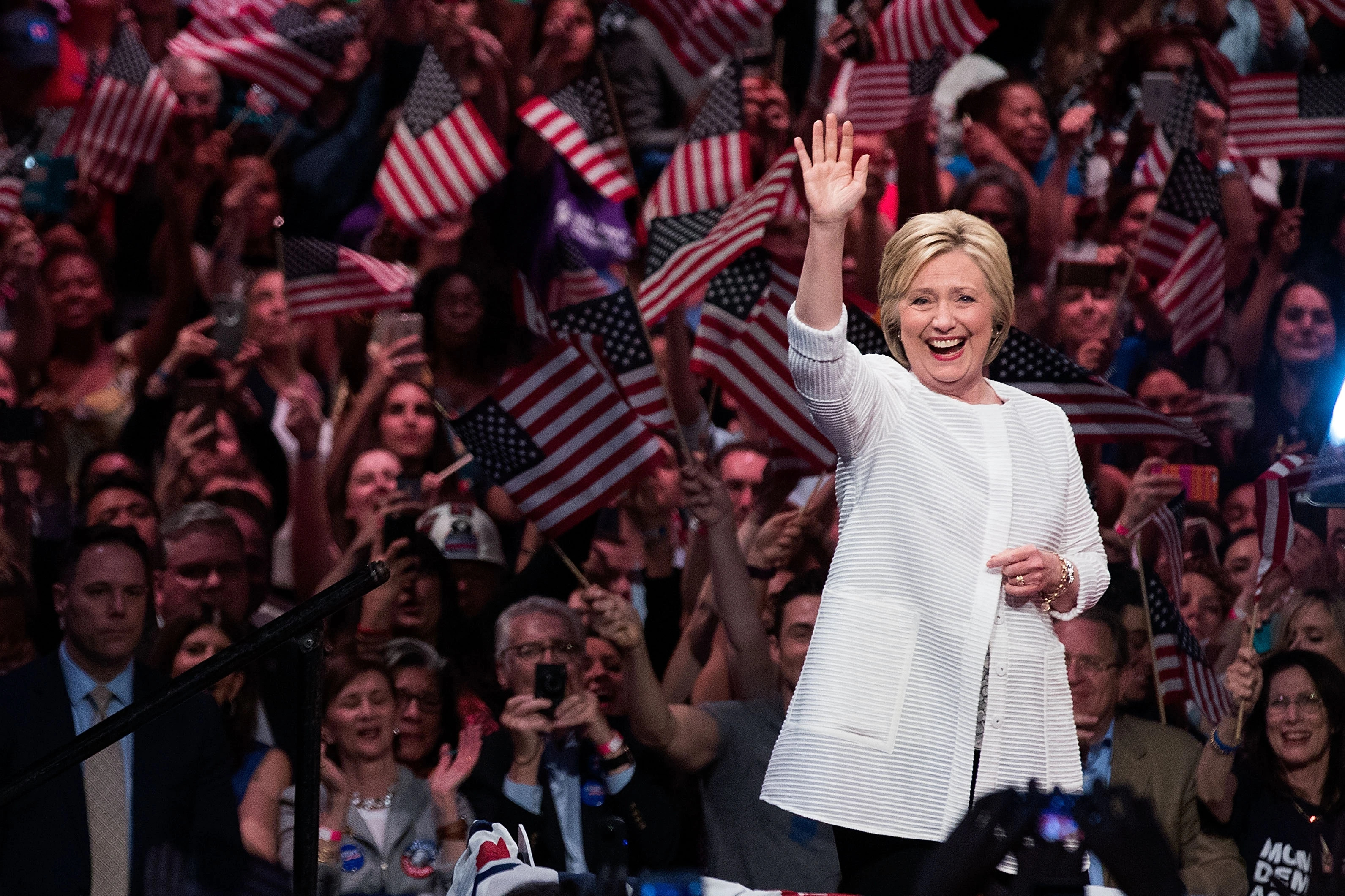 Hillary Clinton, Celebrities, Nomination reaction, Social media buzz, 3190x2130 HD Desktop