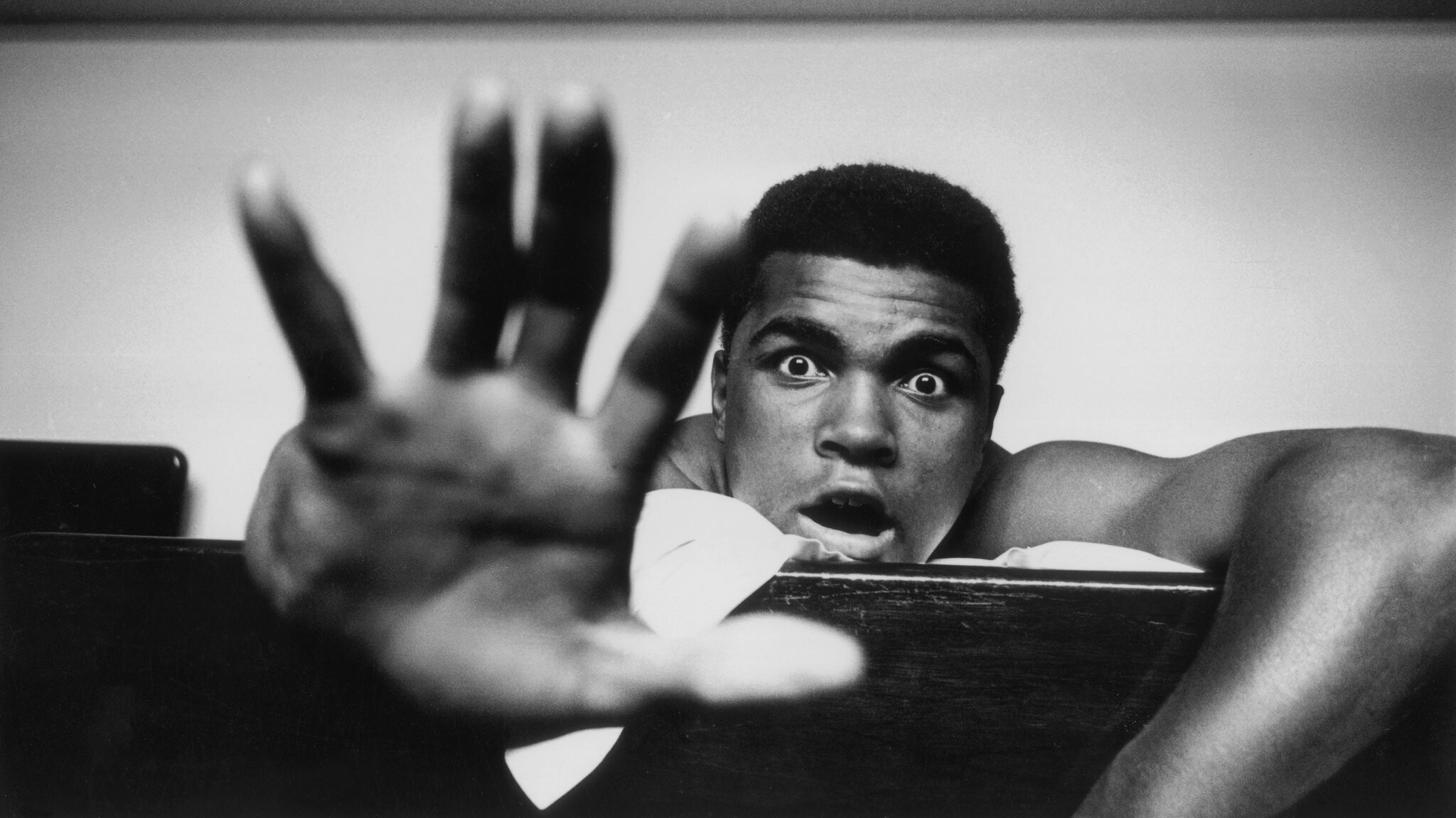 Muhammad Ali: Titan of Boxing and the 20th Century, The Greatest, Black-and-white. 2050x1160 HD Wallpaper.