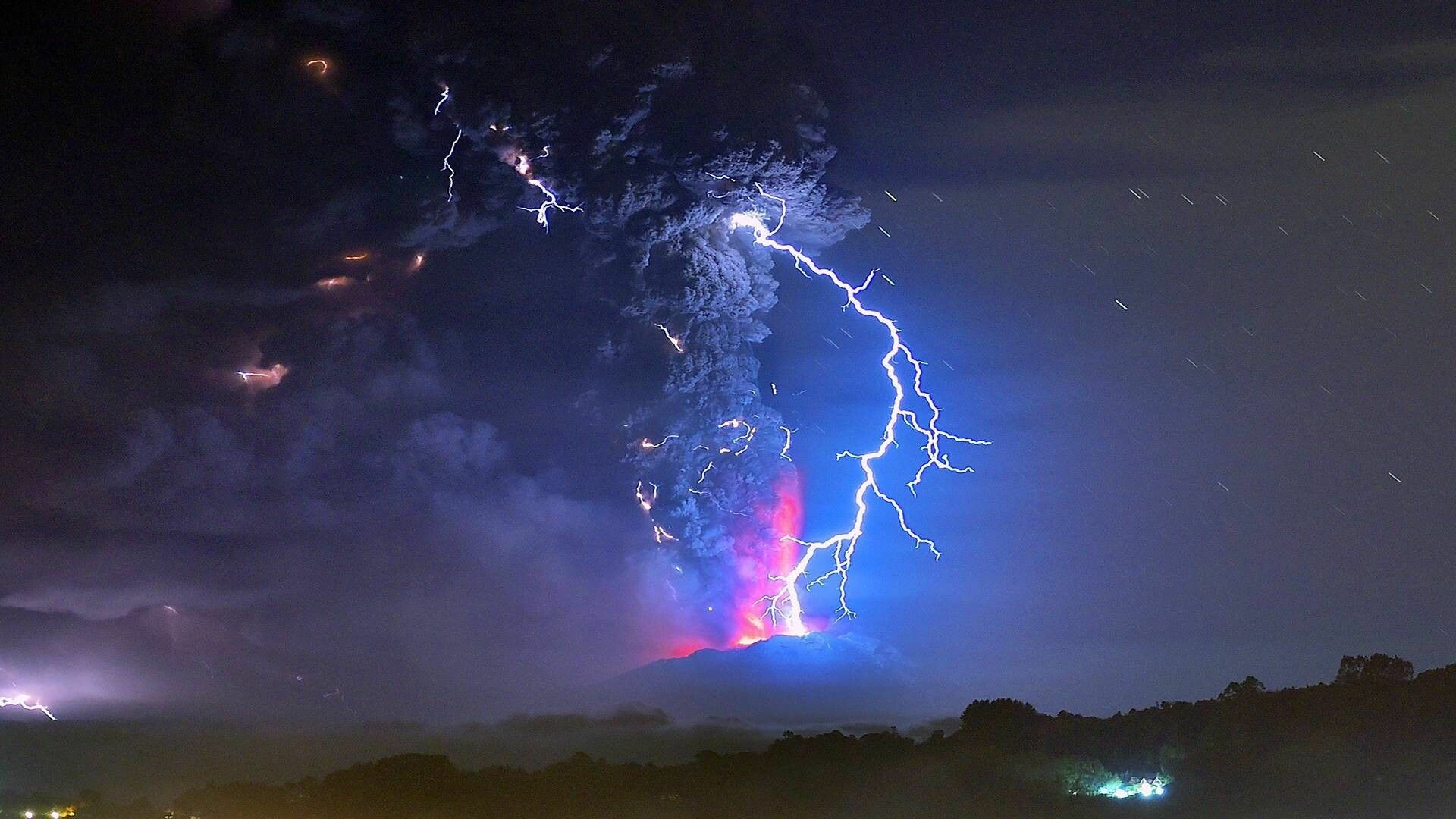 Volcano lightning, Thunder Wallpaper, 1920x1080 Full HD Desktop