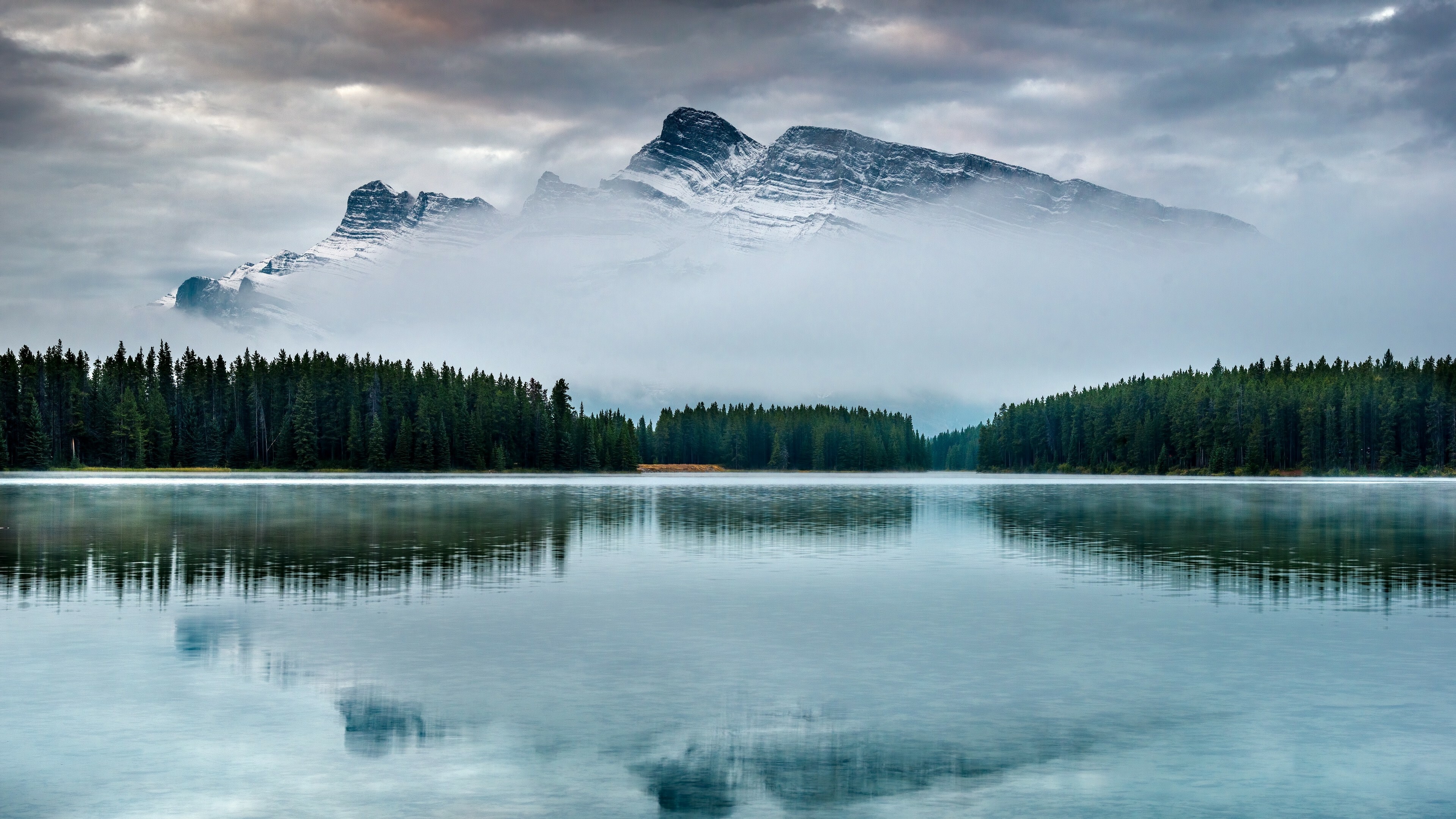 Lake: Mountain, A reservoir created by the direct action of glaciers and continental ice sheets. 3840x2160 4K Background.