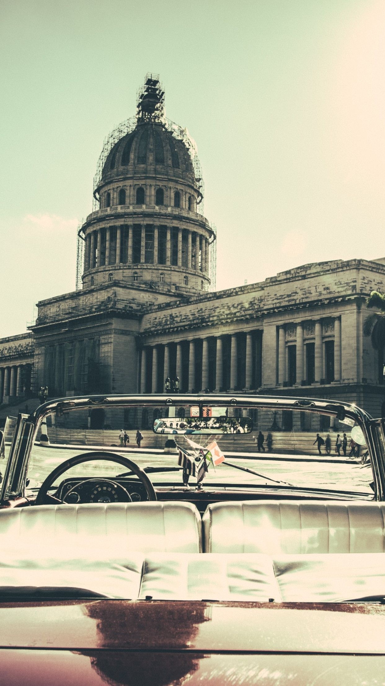 Havana cityscape, Cultural heritage, Iconic landmarks, Cuban lifestyle, 1250x2210 HD Phone