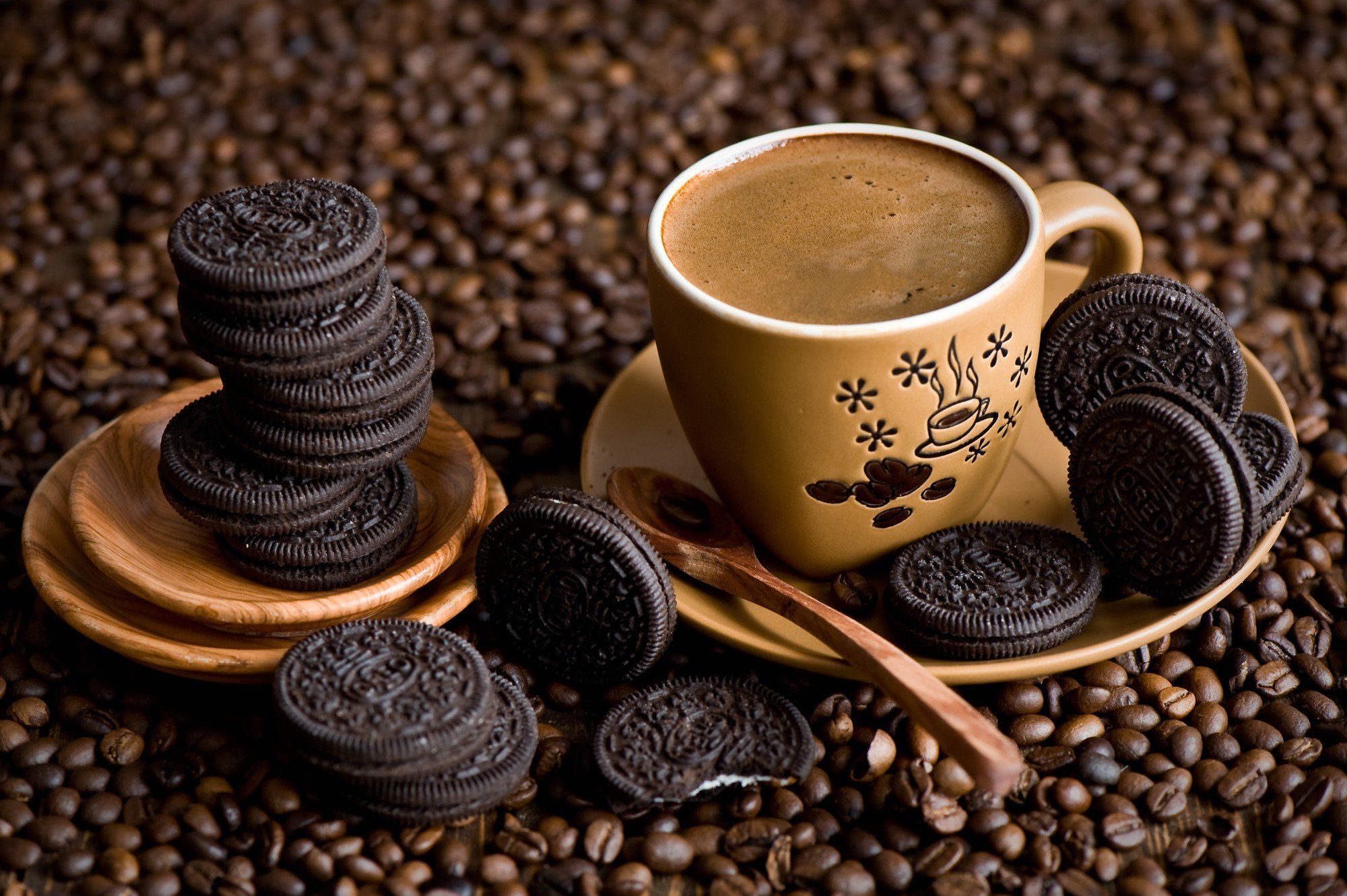 Oreo Cookies: Food, Lunch, Oreos, Coffee beans, Coffee. 2000x1340 HD Background.