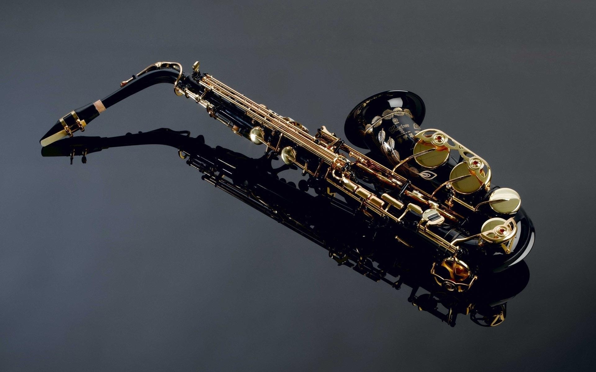 Musical Instruments: A black Yamaha custom alto saxophone, Beautiful sound and excellent intonation. 1920x1200 HD Wallpaper.