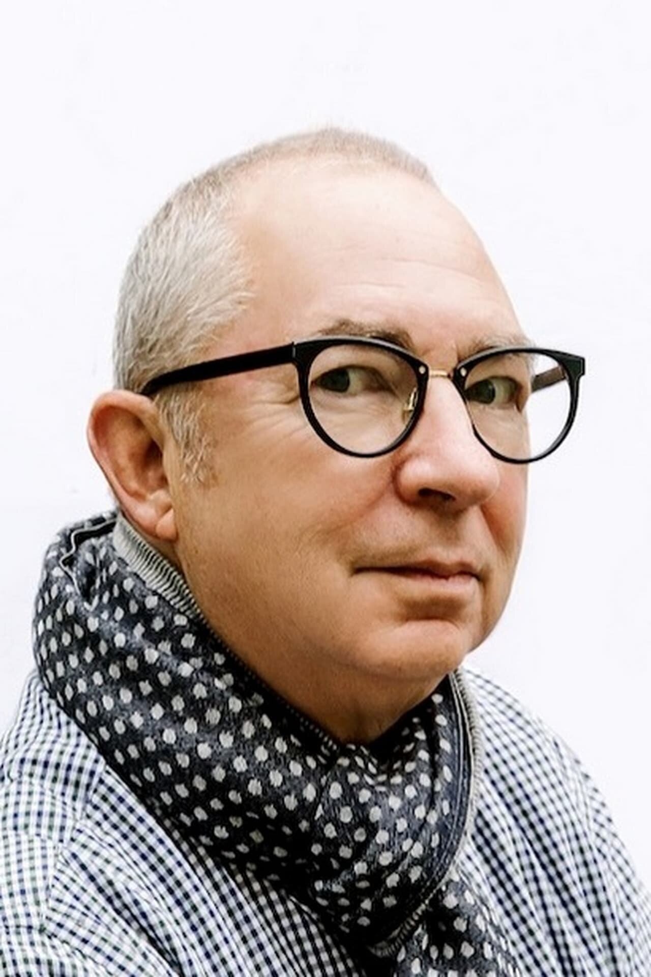 Barry Sonnenfeld podcasts, Interviews, Updated daily, Owltail, 1280x1920 HD Phone