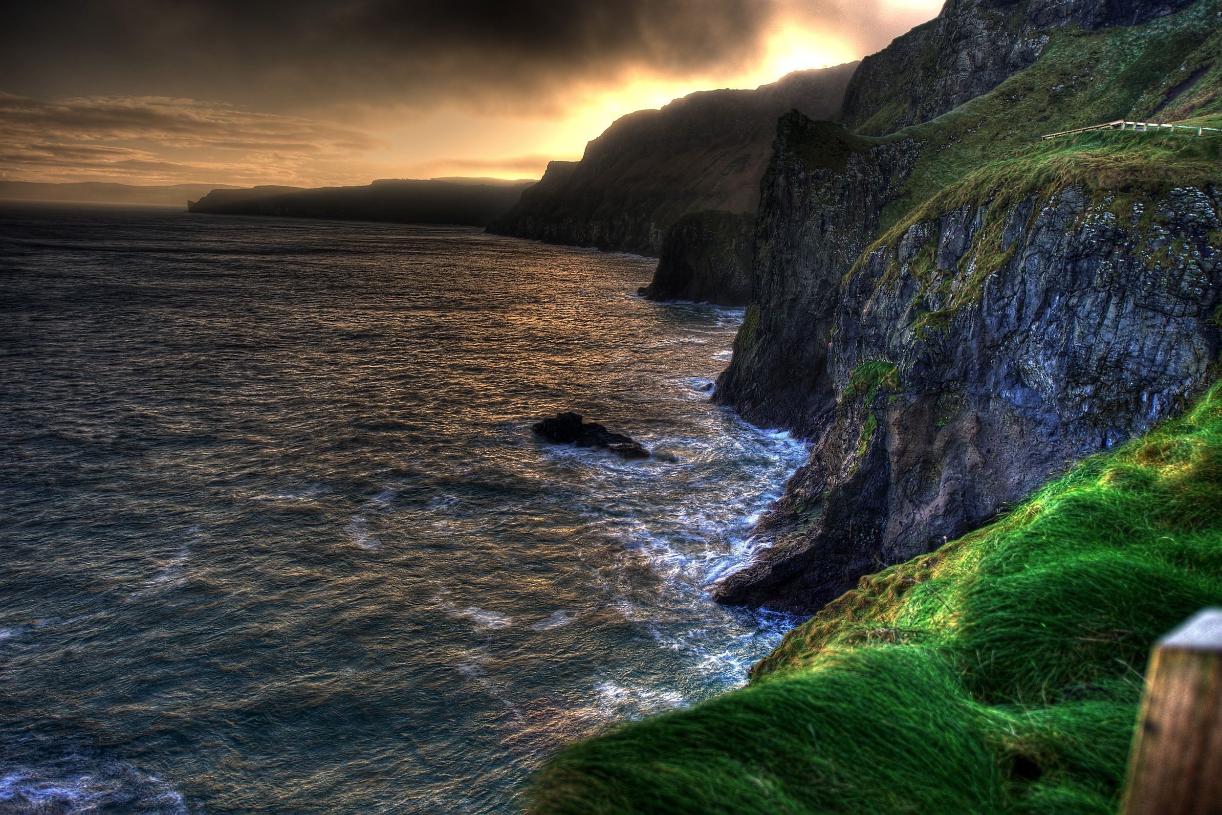 Amazing coastline, Ballintoy, Northern Ireland, Stunning wallpaper, 2500x1670 HD Desktop