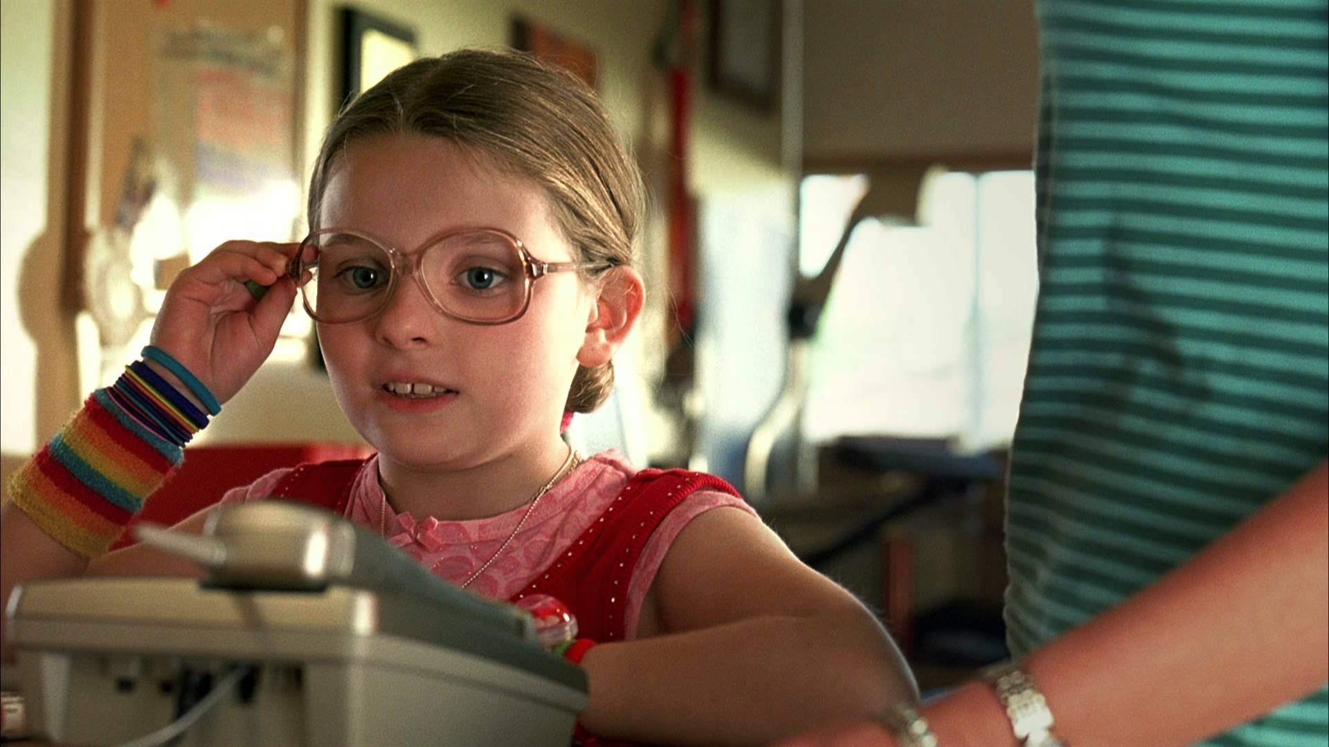 Little Miss Sunshine: Abigail Breslin as Olive Hoover, The young daughter. 1920x1080 Full HD Wallpaper.