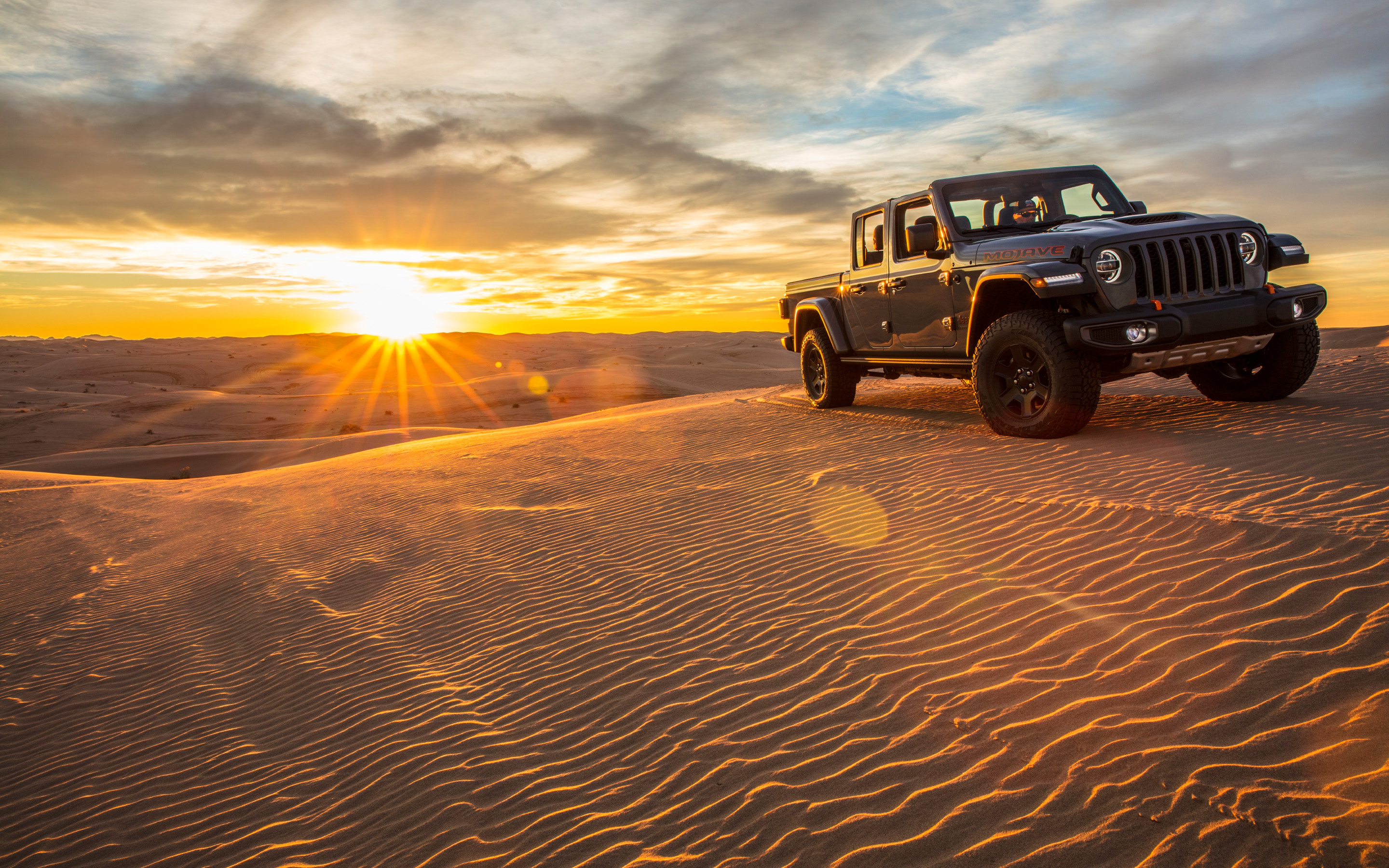 Jeep Gladiator, Mojave Desert adventure, Off-road prowess, All-American Jeep excellence, 2880x1800 HD Desktop