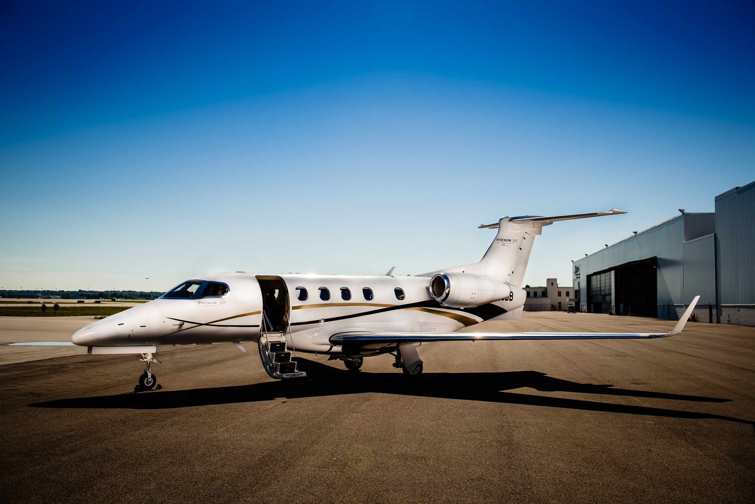 Embraer Phenom, Ultimate business aircraft, Cutting-edge technology, Unparalleled performance, 2500x1670 HD Desktop