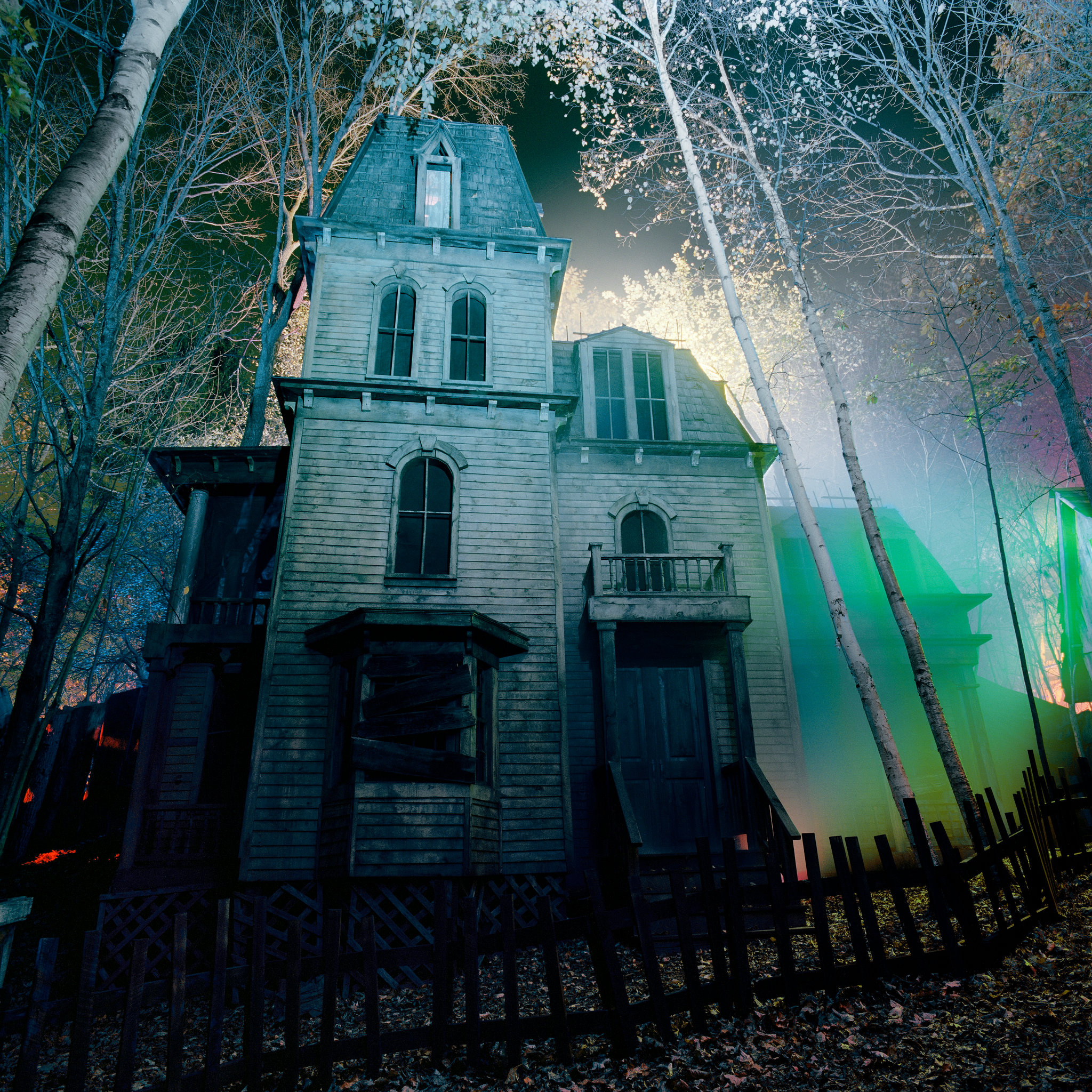 Haunted House, The New York Times, 2050x2050 HD Phone