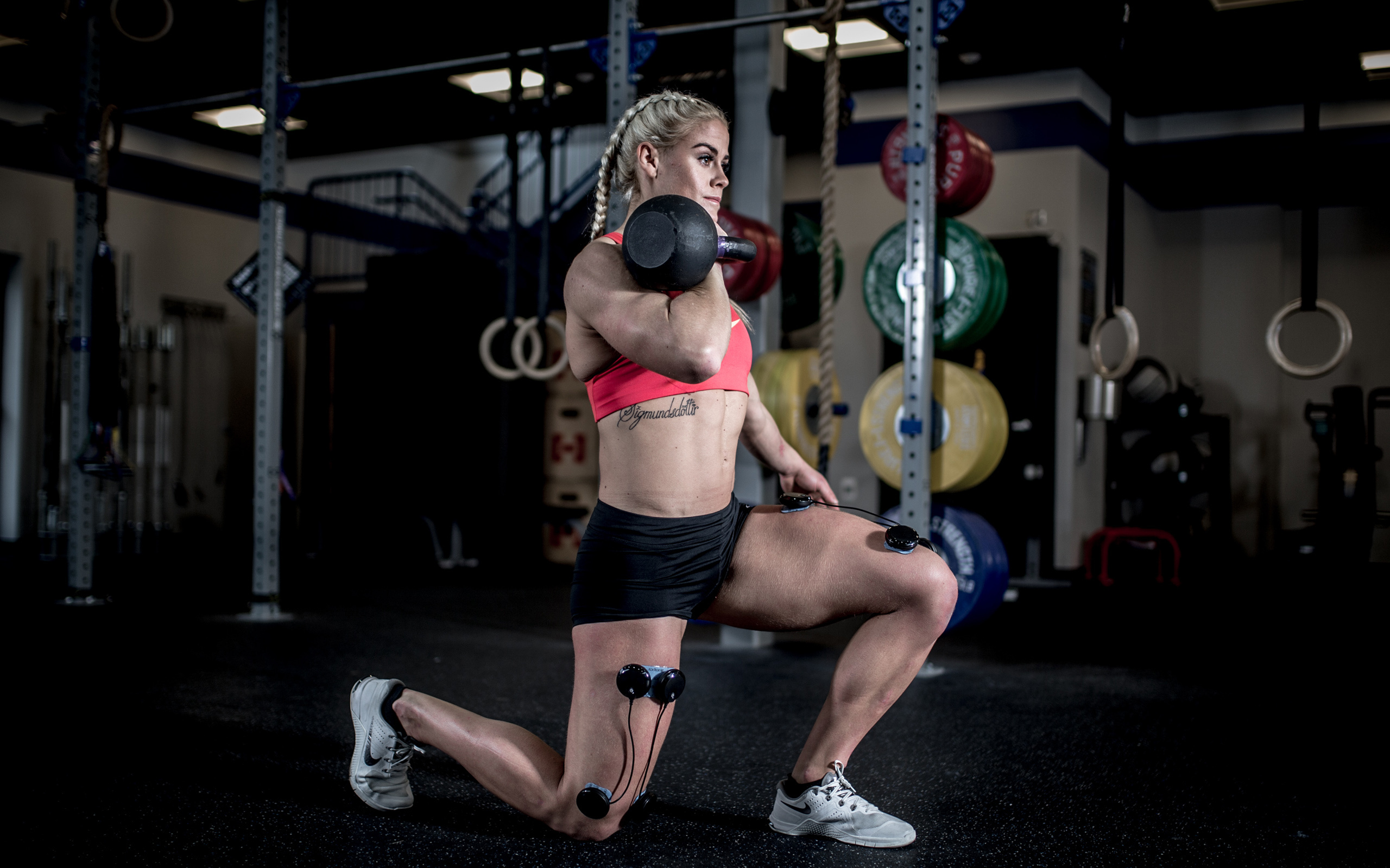 CrossFit: Sara Sigmundsdottir, An Icelandic weightlifter, Athlete, 2015 World Weightlifting Championships. 2560x1600 HD Wallpaper.
