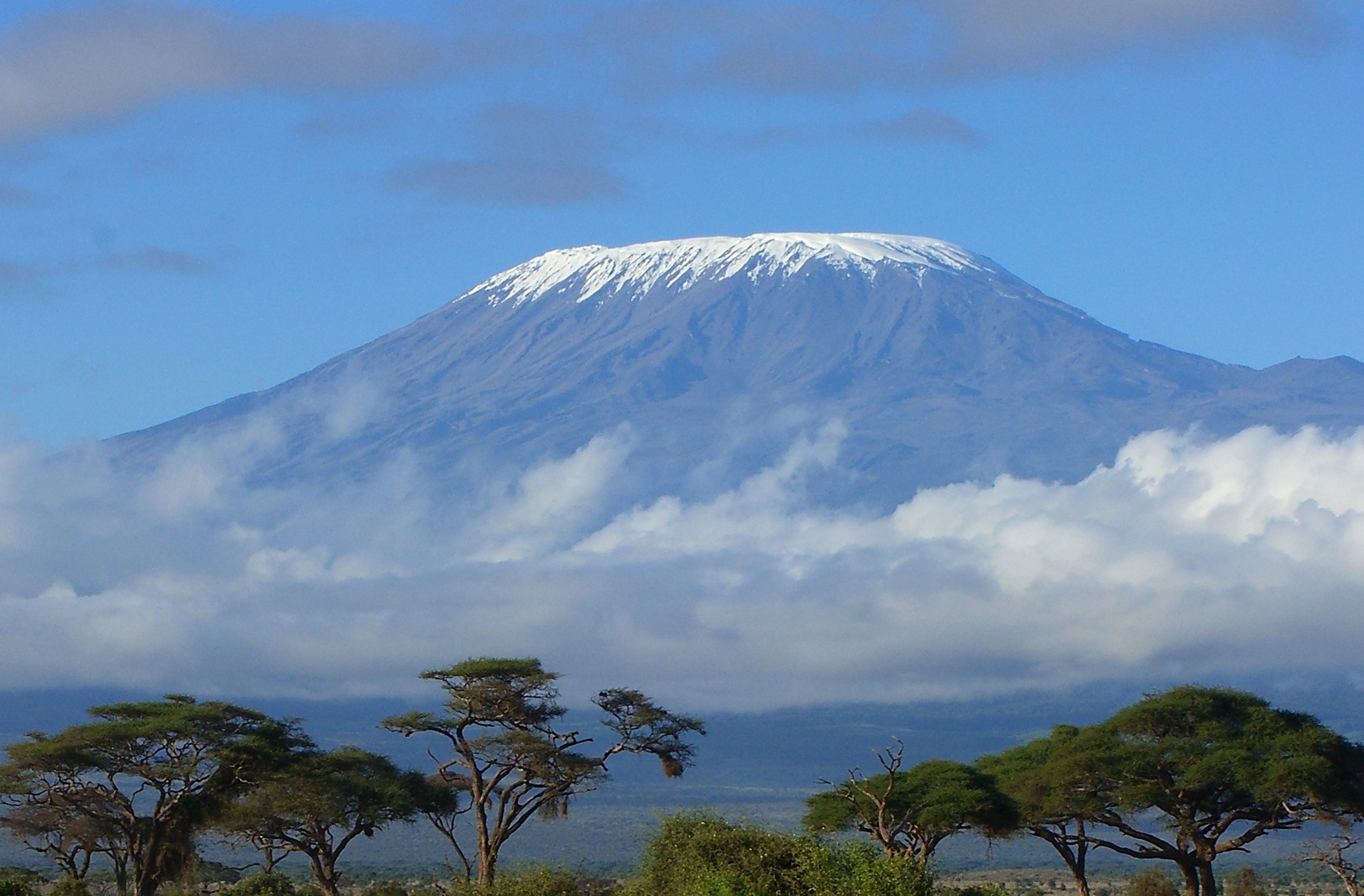 Mount Kilimanjaro, 4K wallpapers, Majestic landscapes, Earth's wonders, 2530x1660 HD Desktop
