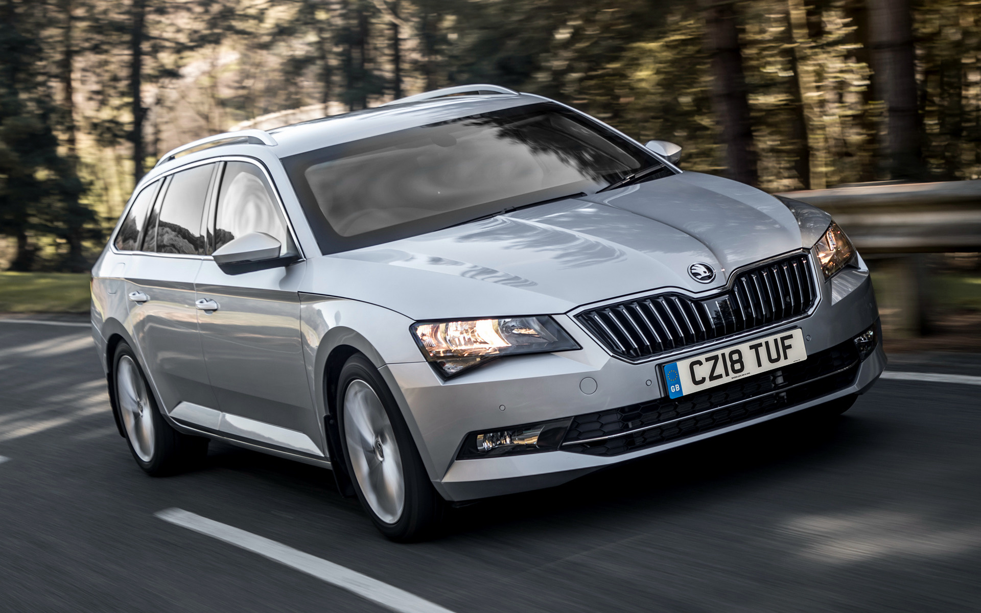 Skoda Superb Combi, Armoured estate, High-quality wallpapers, British excellence, 1920x1200 HD Desktop