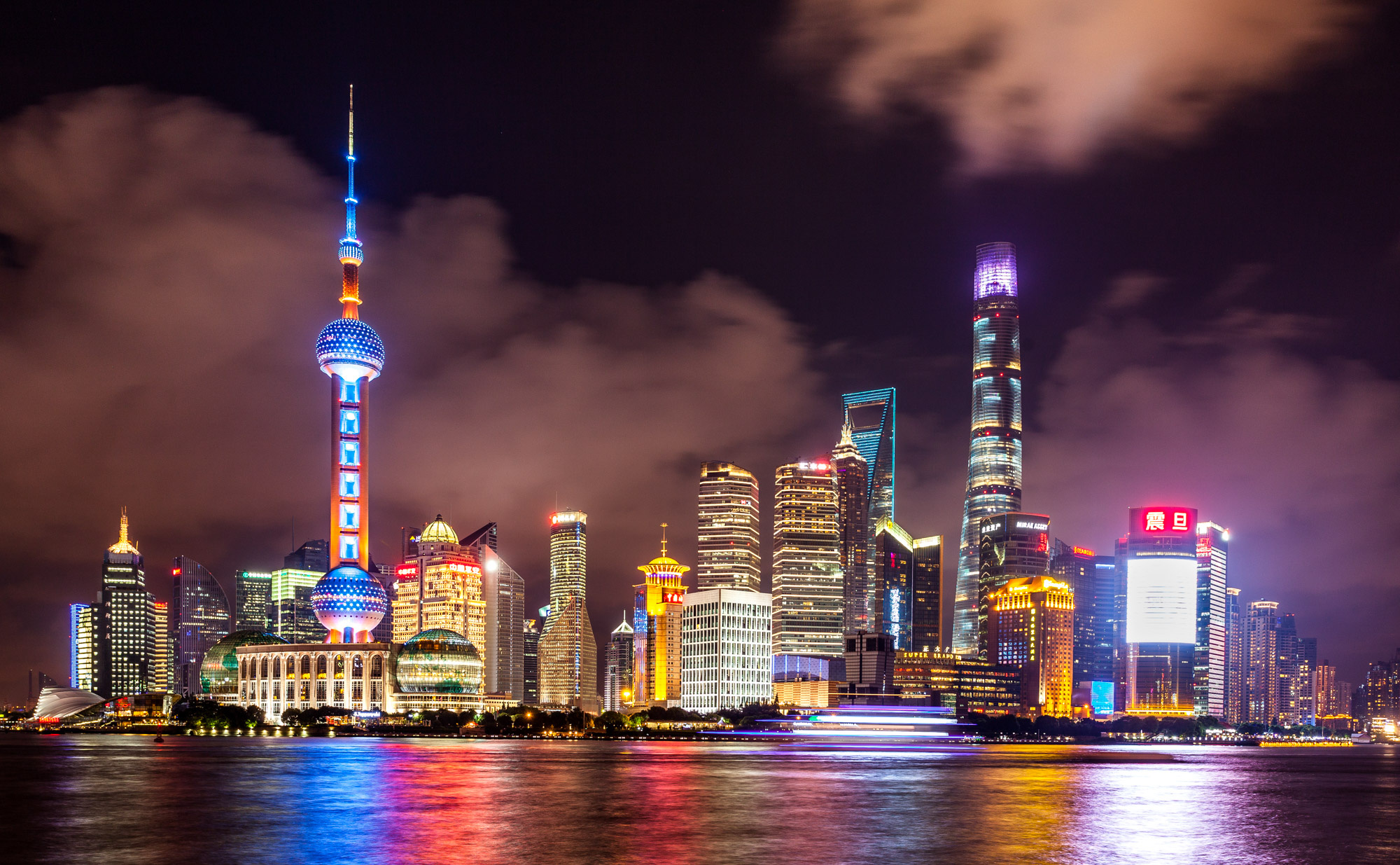 Shanghai Skyline, Majestic cityscape, Urban wonder, Impressive visuals, 2000x1240 HD Desktop