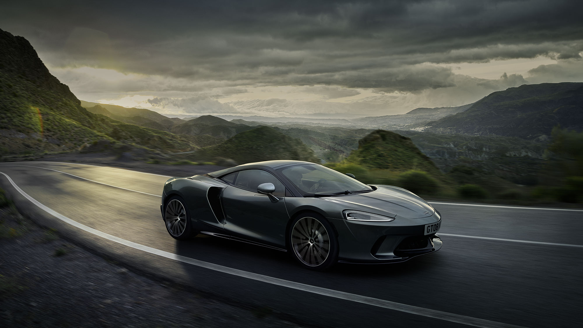 McLaren GT, Auto perfection, Unmatched elegance, Dynamic performance, 2000x1130 HD Desktop