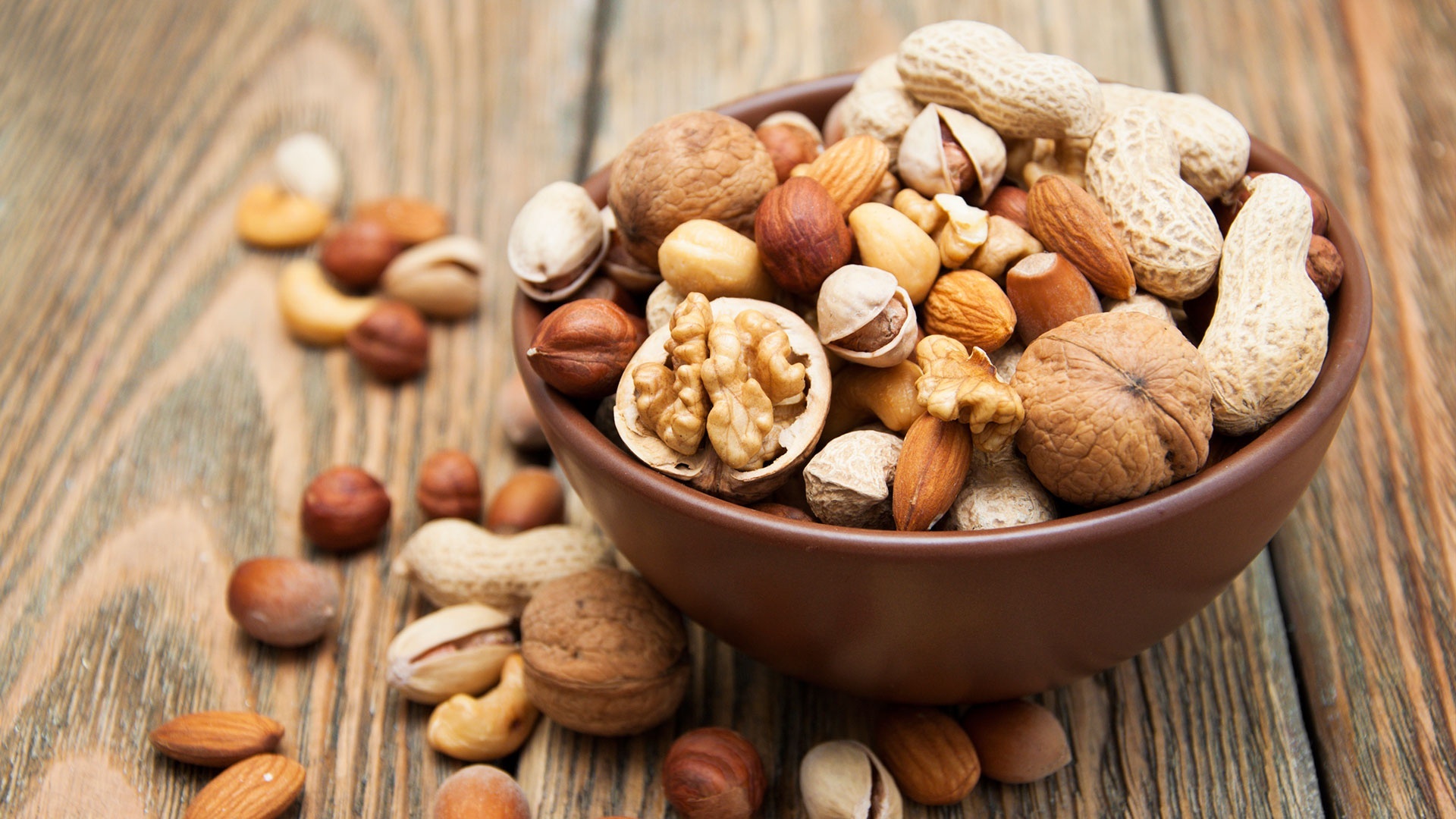 Nuts: Seeds, Kernel, Peanut, Arachis hypogaea. 1920x1080 Full HD Background.